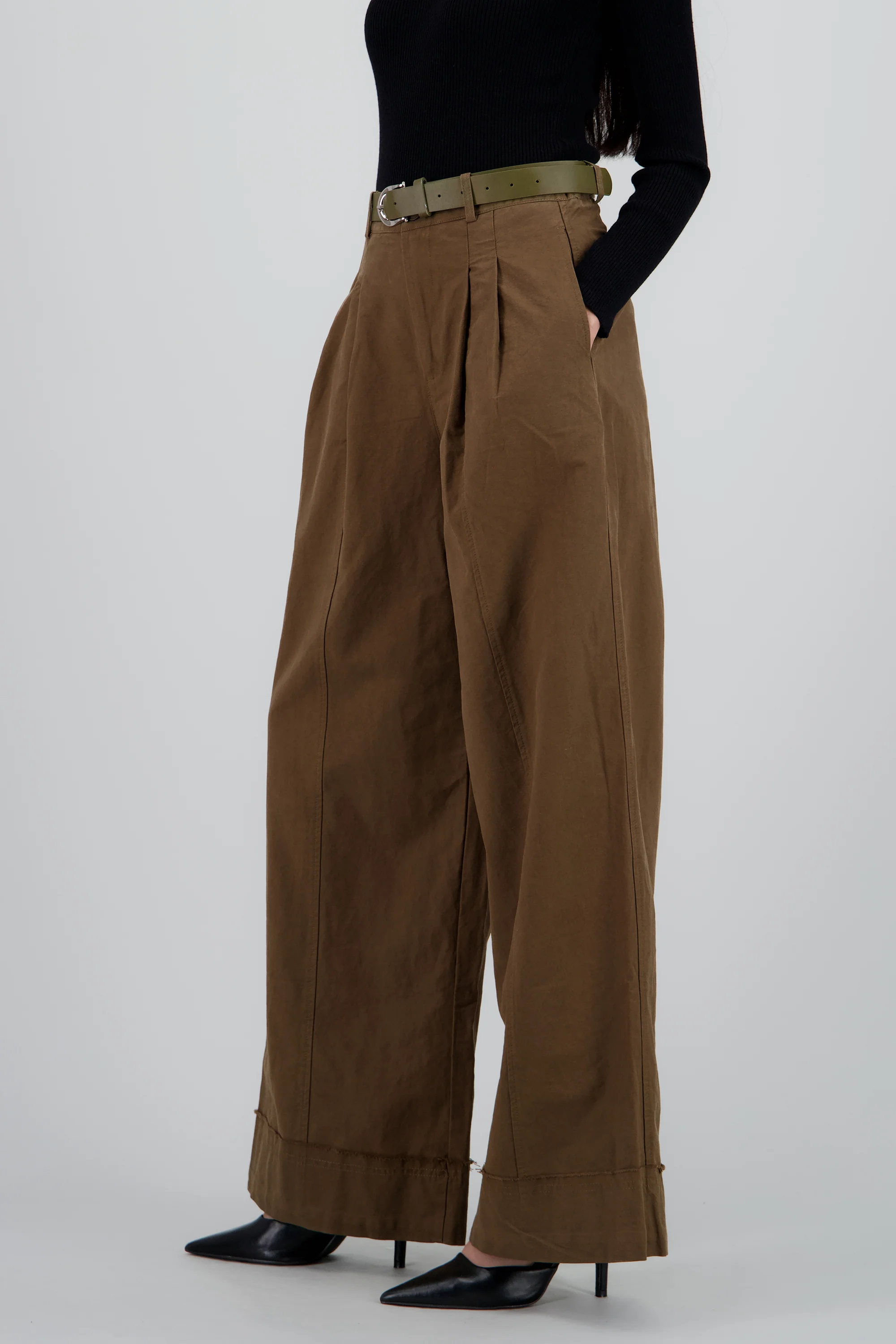 Pantalon amplio con cinturon - Image 3