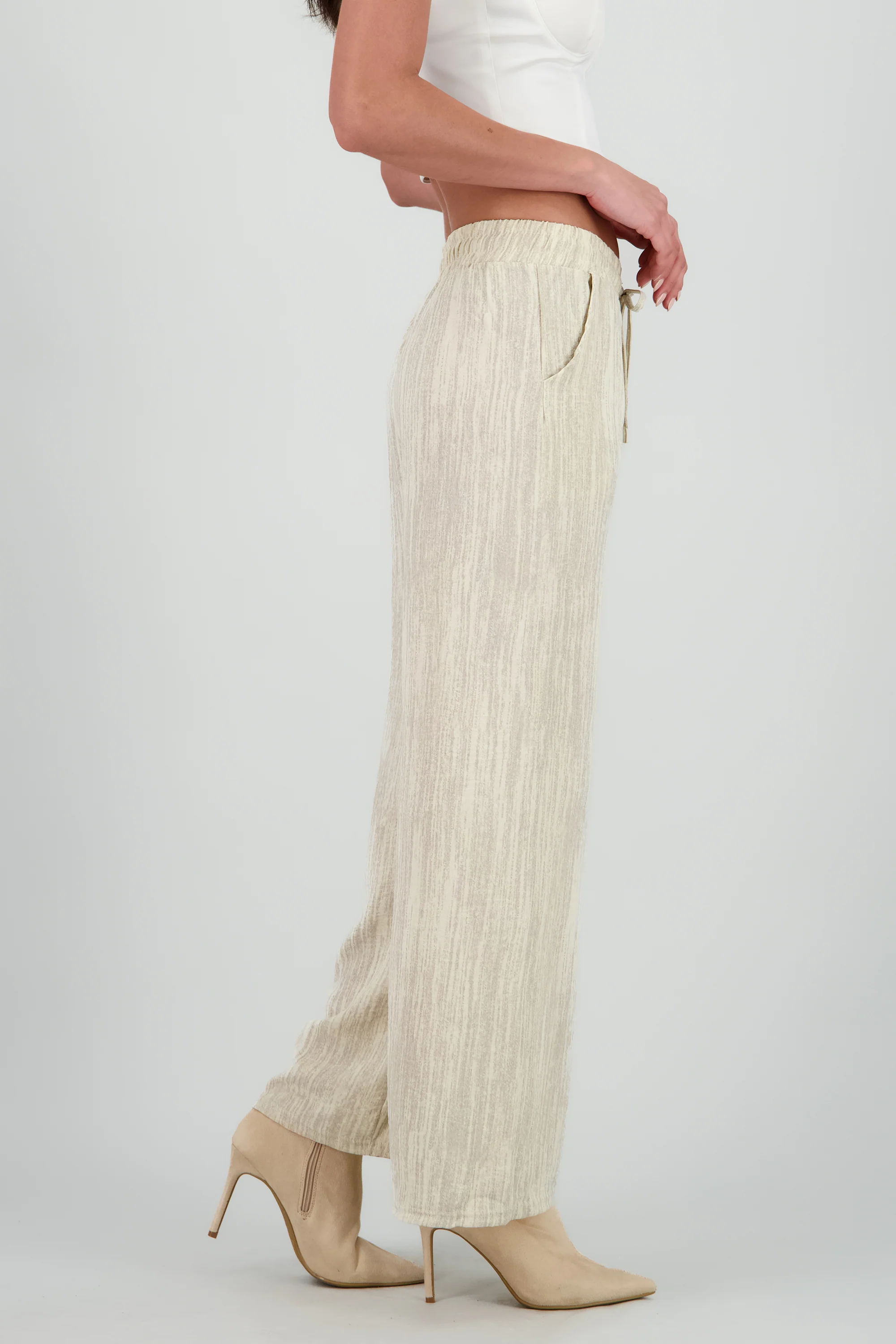 Pantalon amplio con jareta - Image 3
