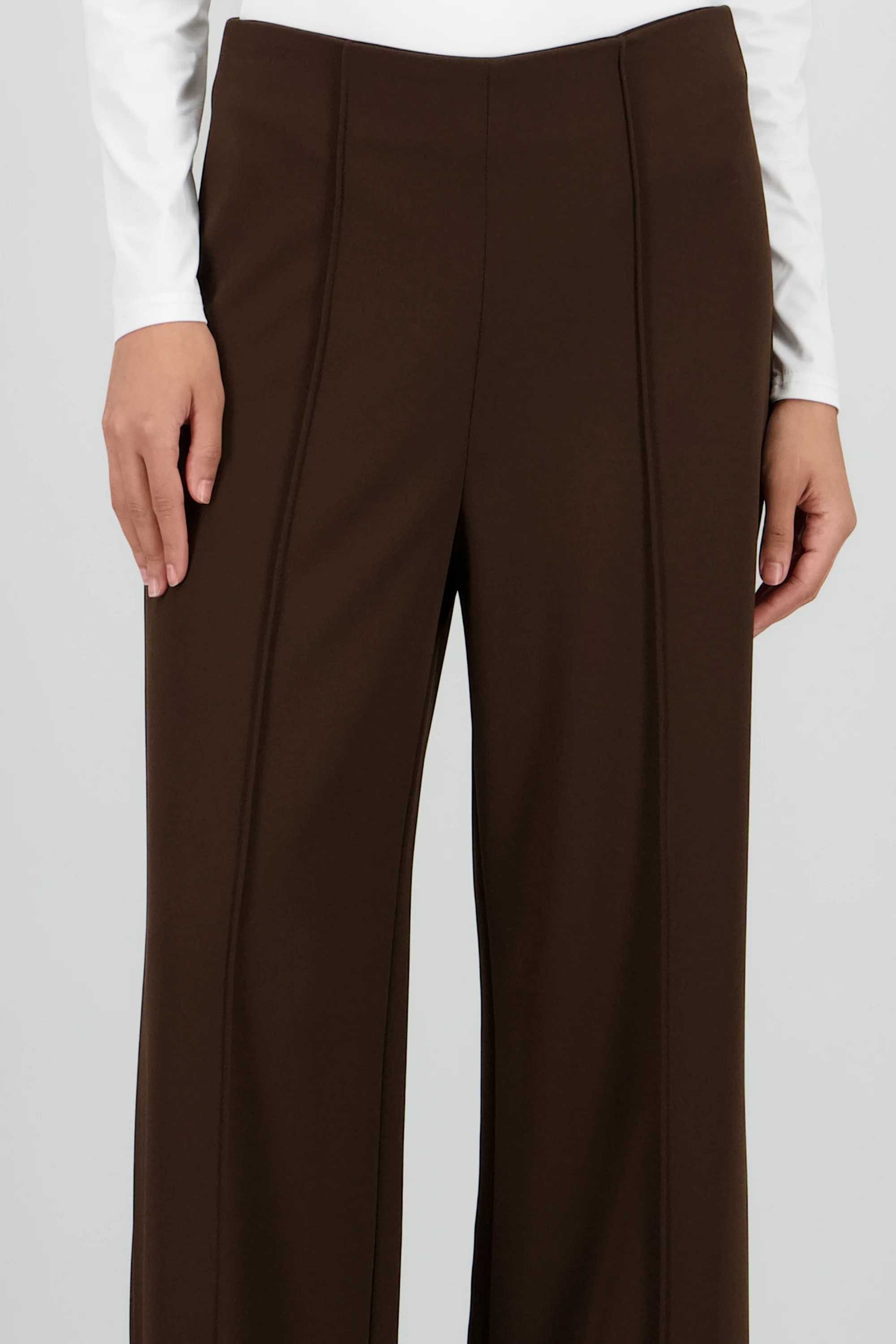 Pantalón Amplio Costura Frontal - Image 5