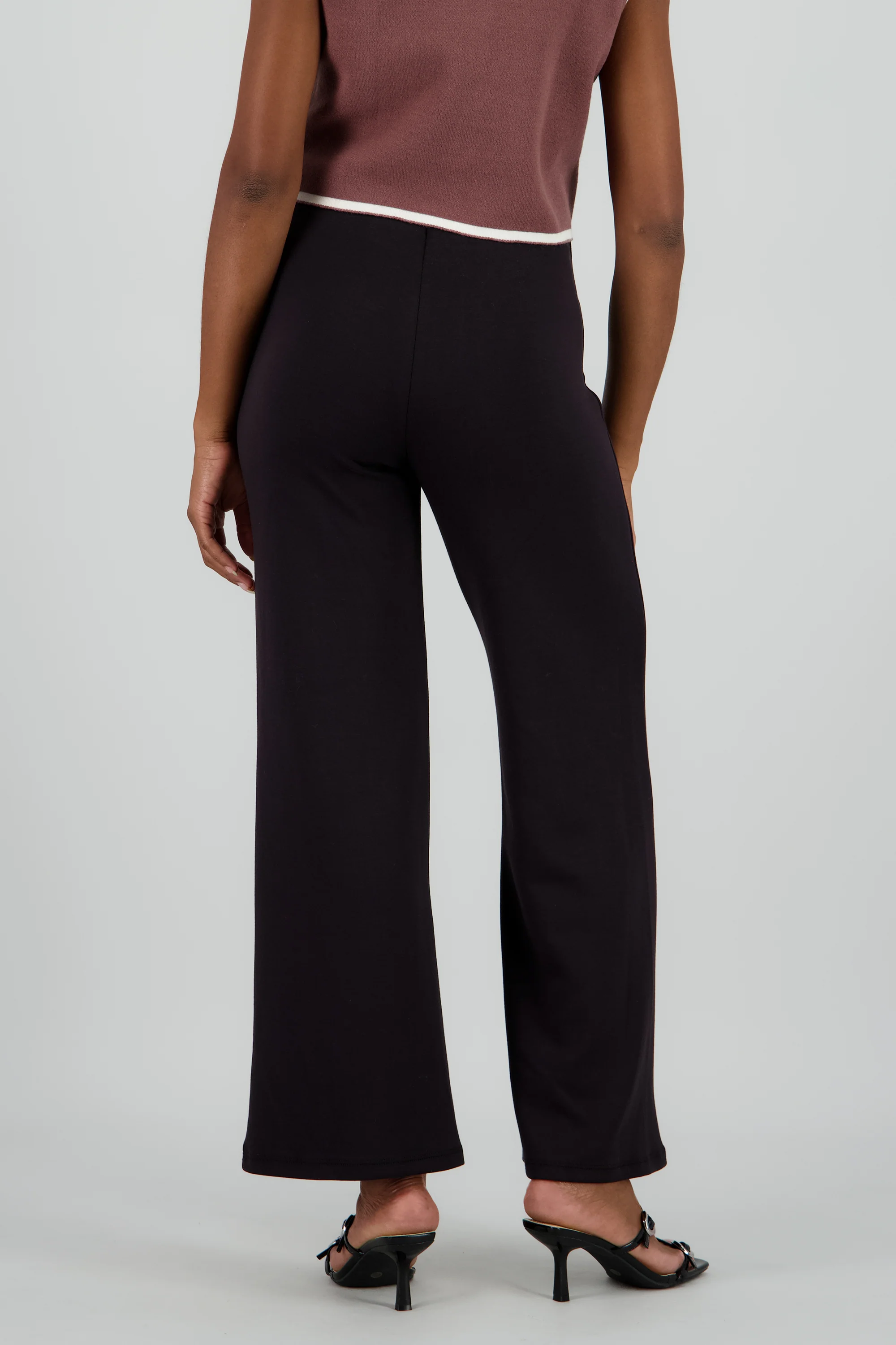 Pantalon amplio det costura - Image 4