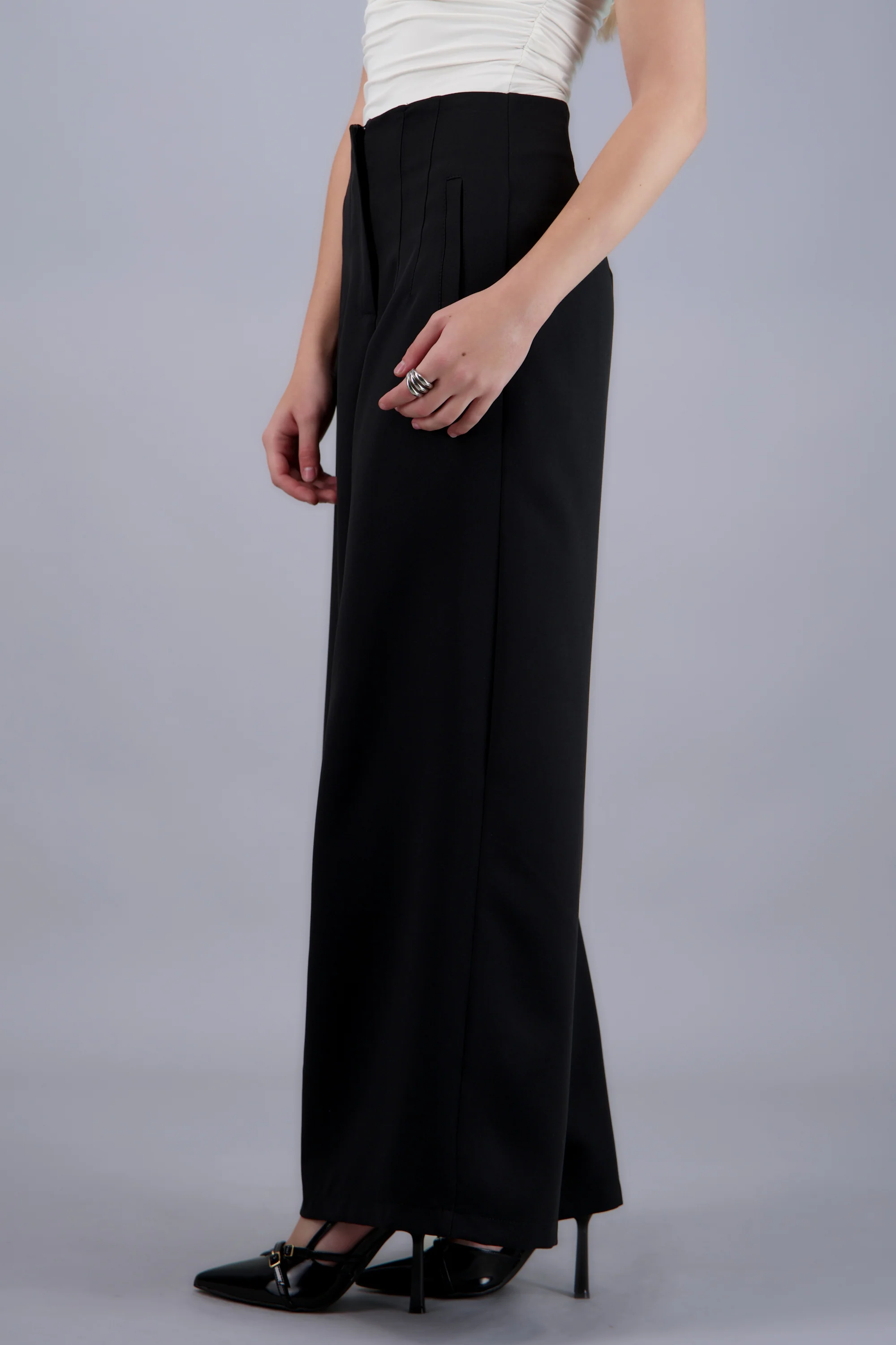 Pantalon amplio detalla pinzas - Image 3