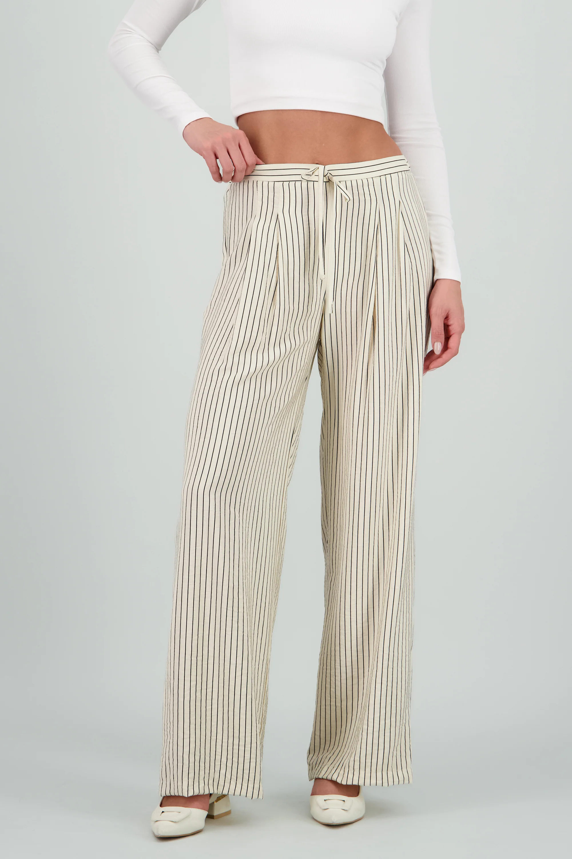 Pantalon amplio detalle pinzas rayas - Image 2
