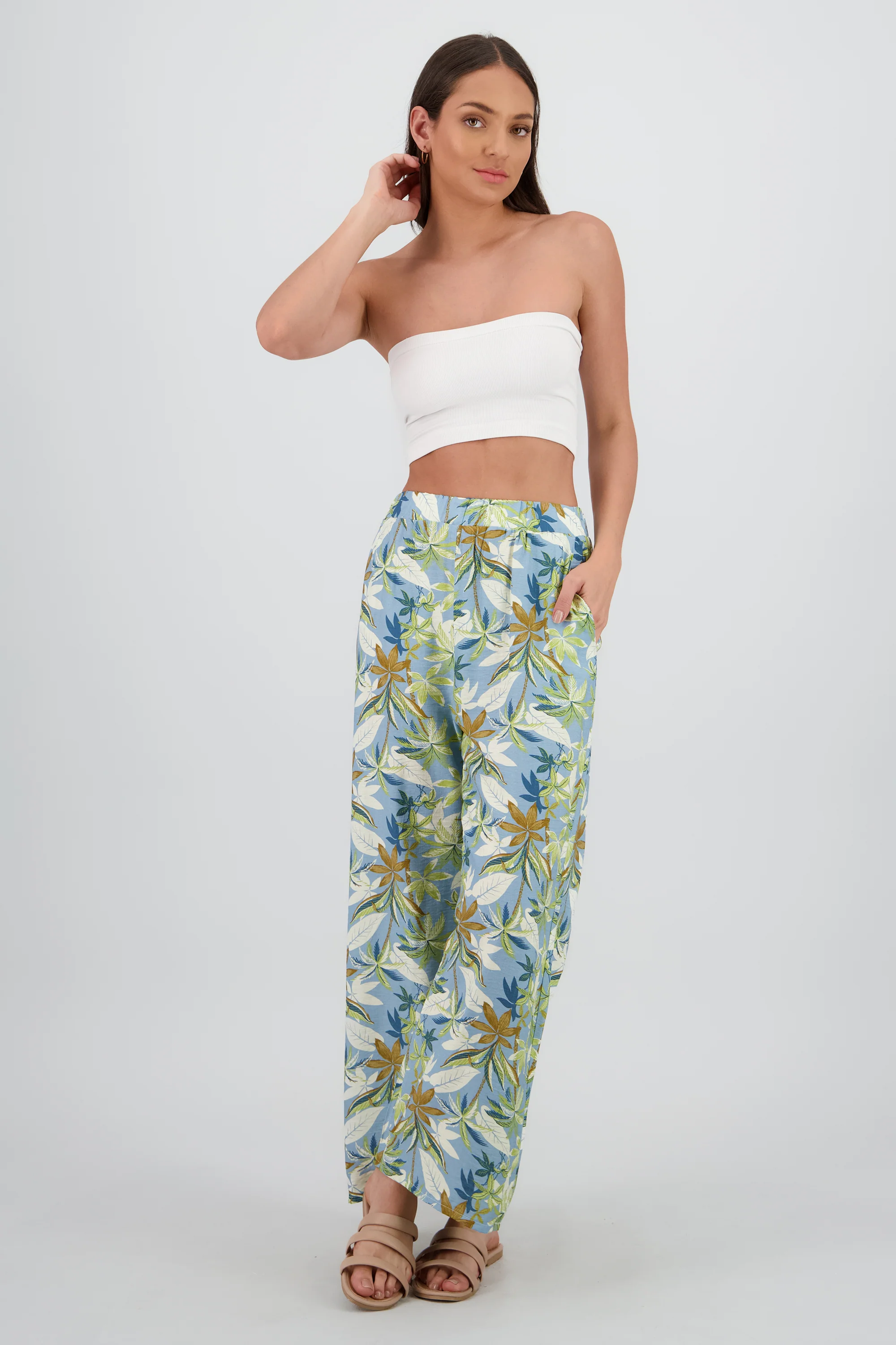 Pantalon amplio detalle resorte tropical