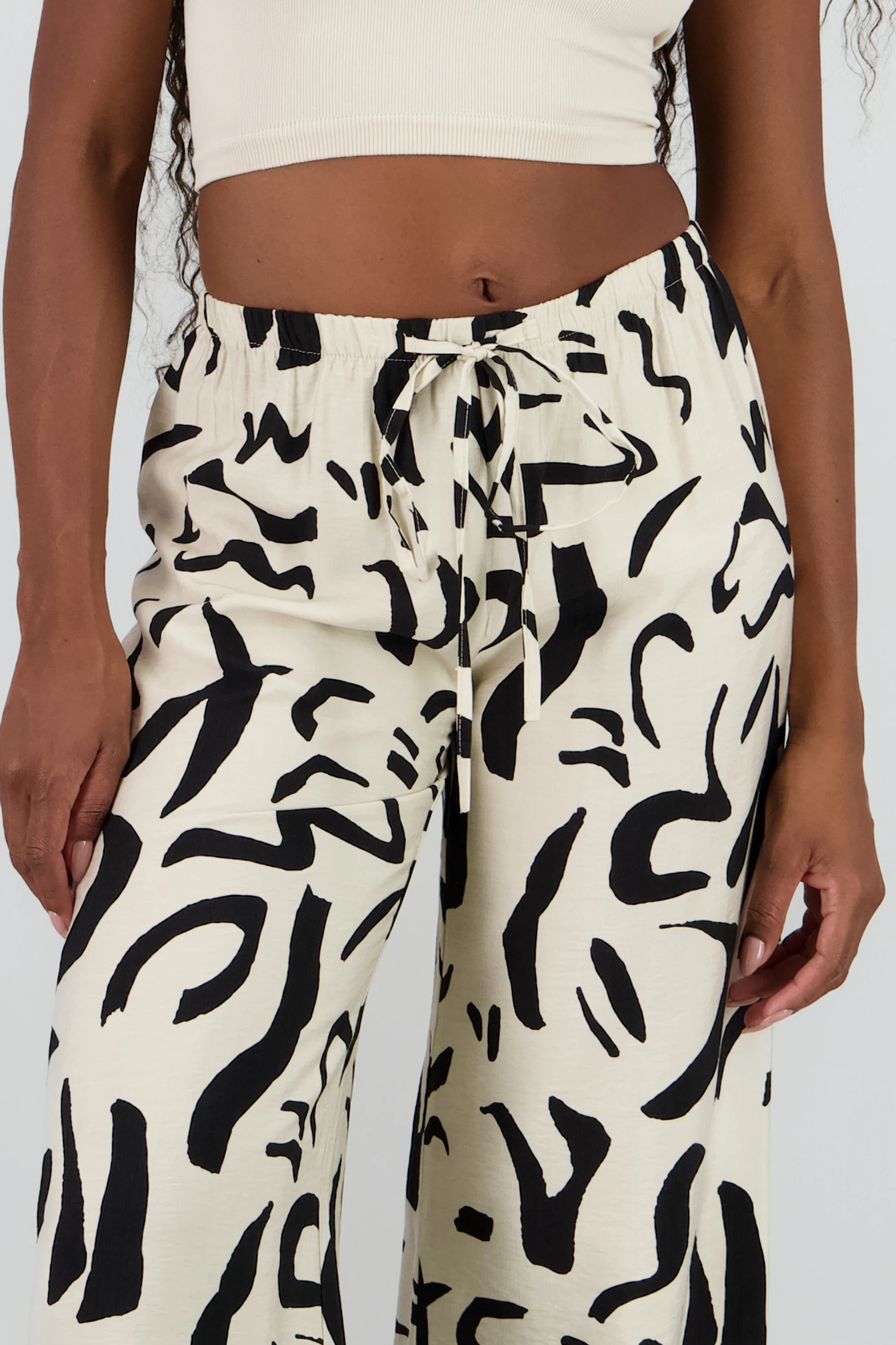 Pantalon amplio jareta estampado - Image 5