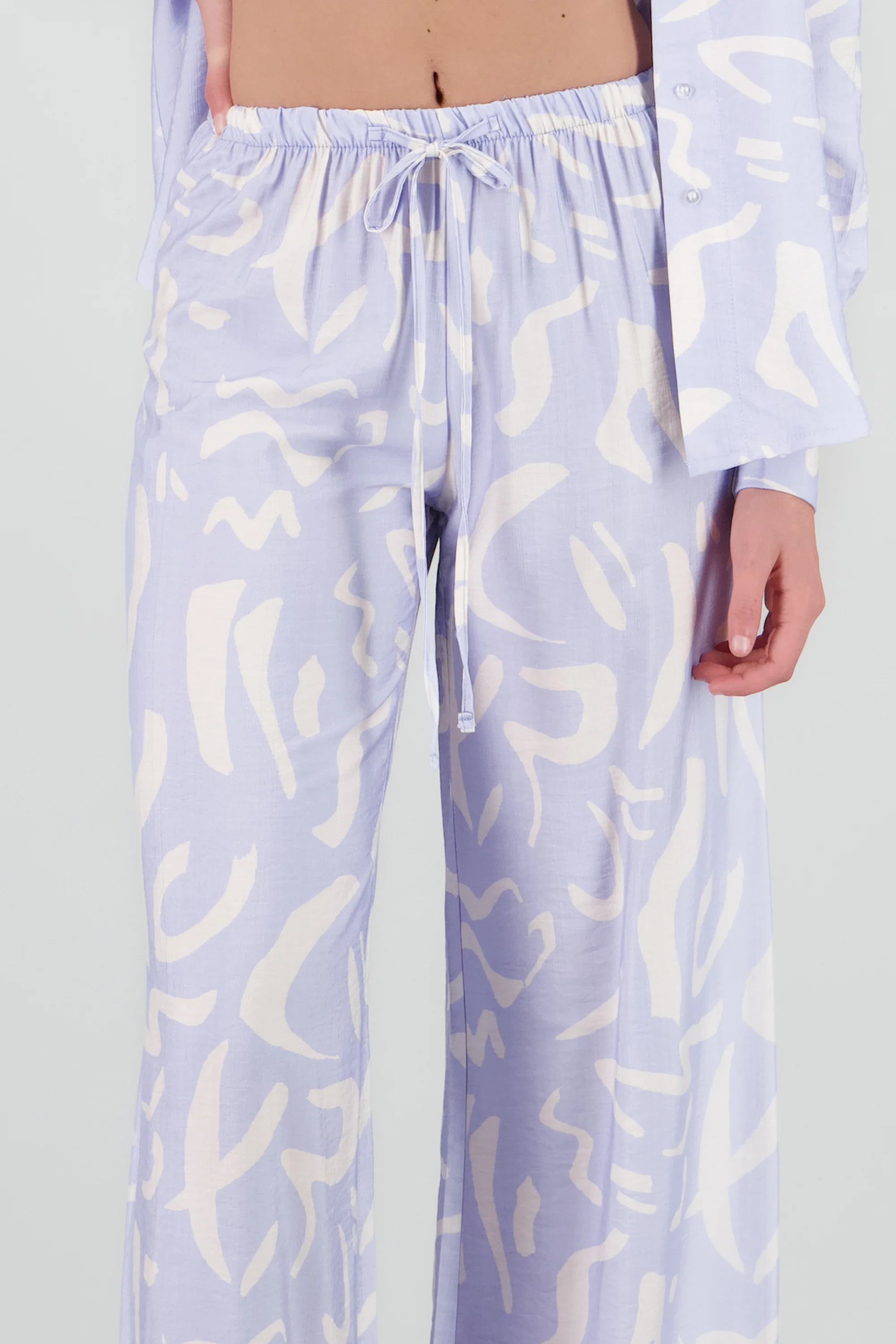 Pantalon amplio jareta estampado - Image 5