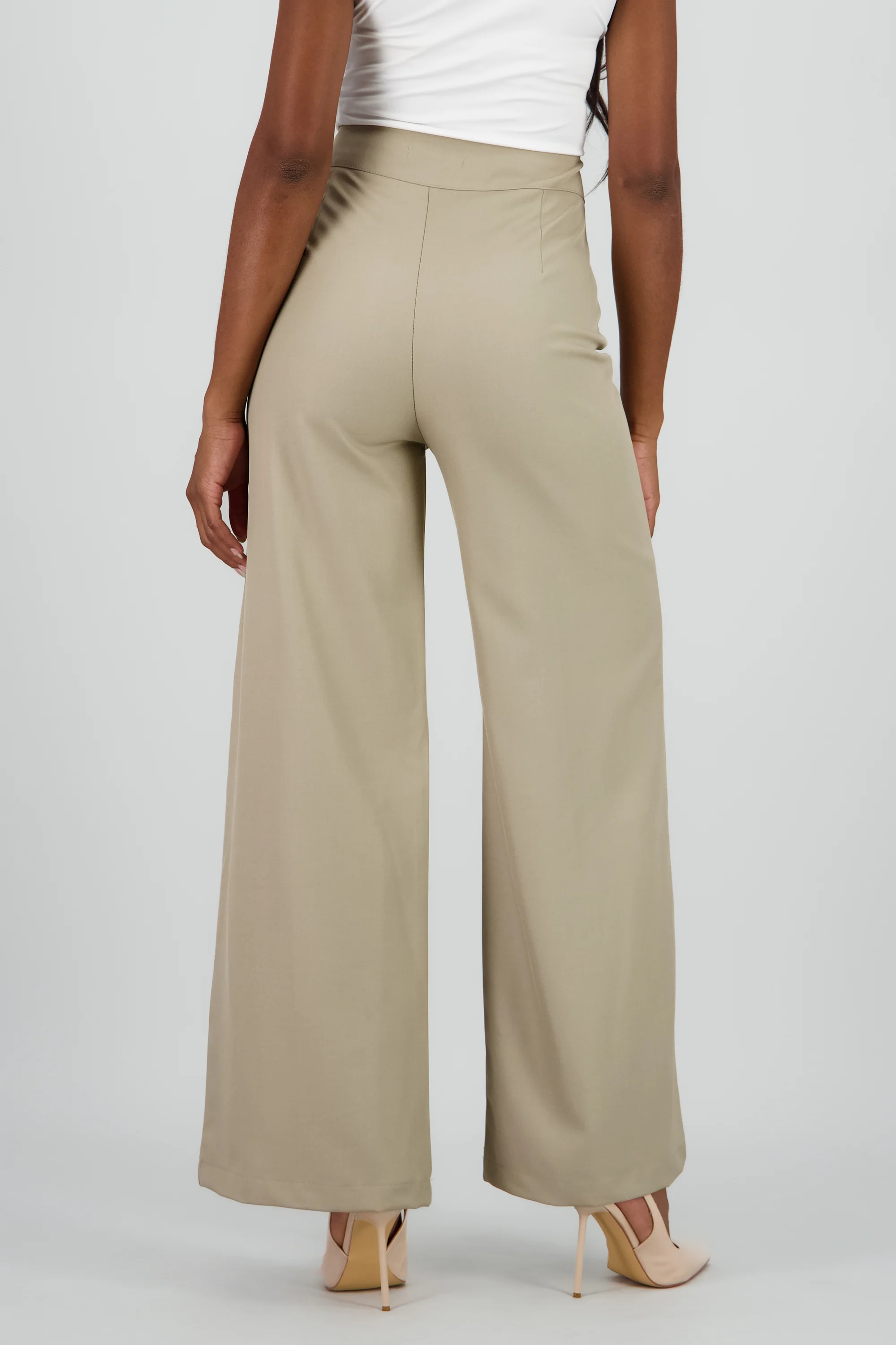 Pantalon amplio liso detalle costura - Image 4
