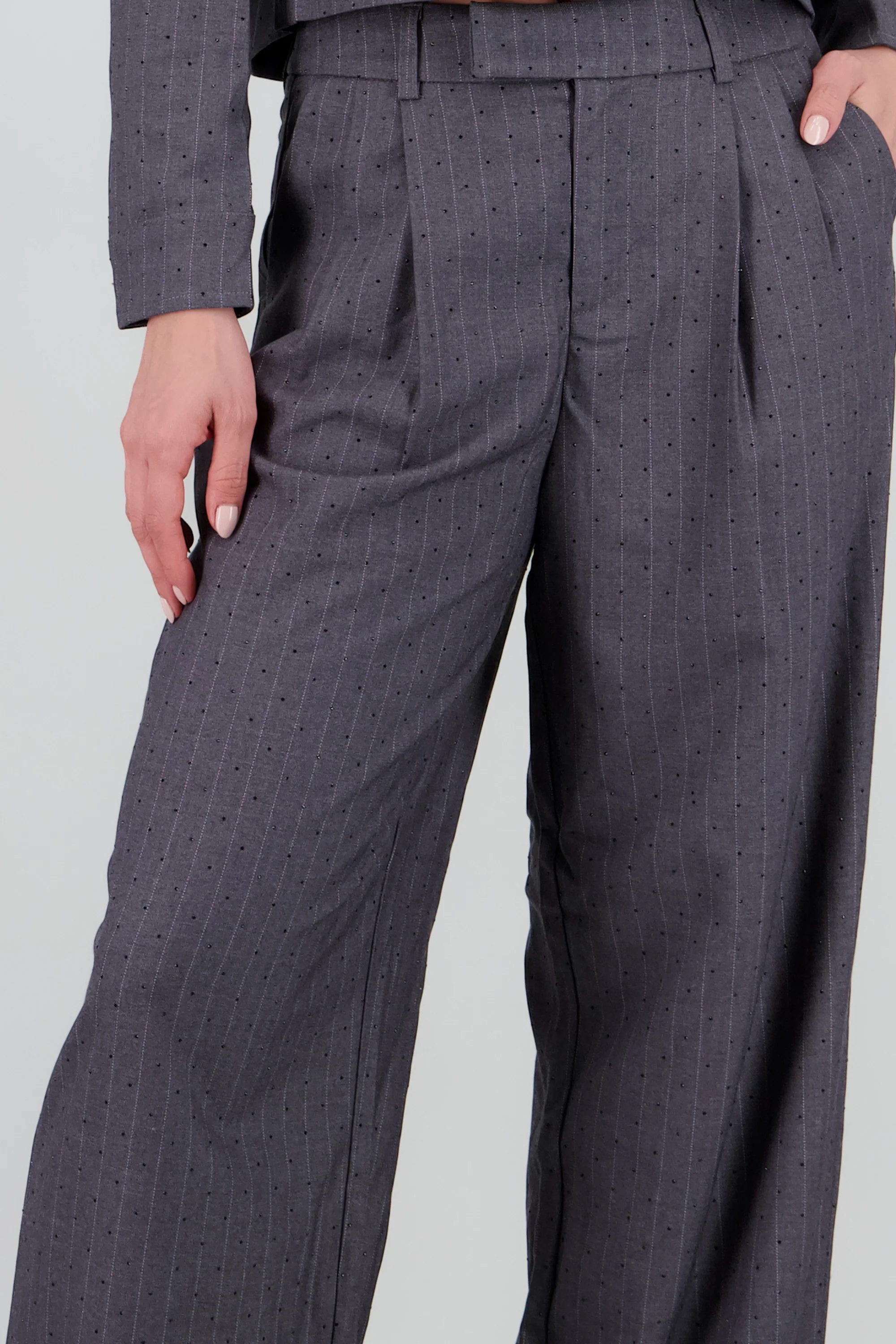 Pantalon amplio liso detalle tela - Image 5