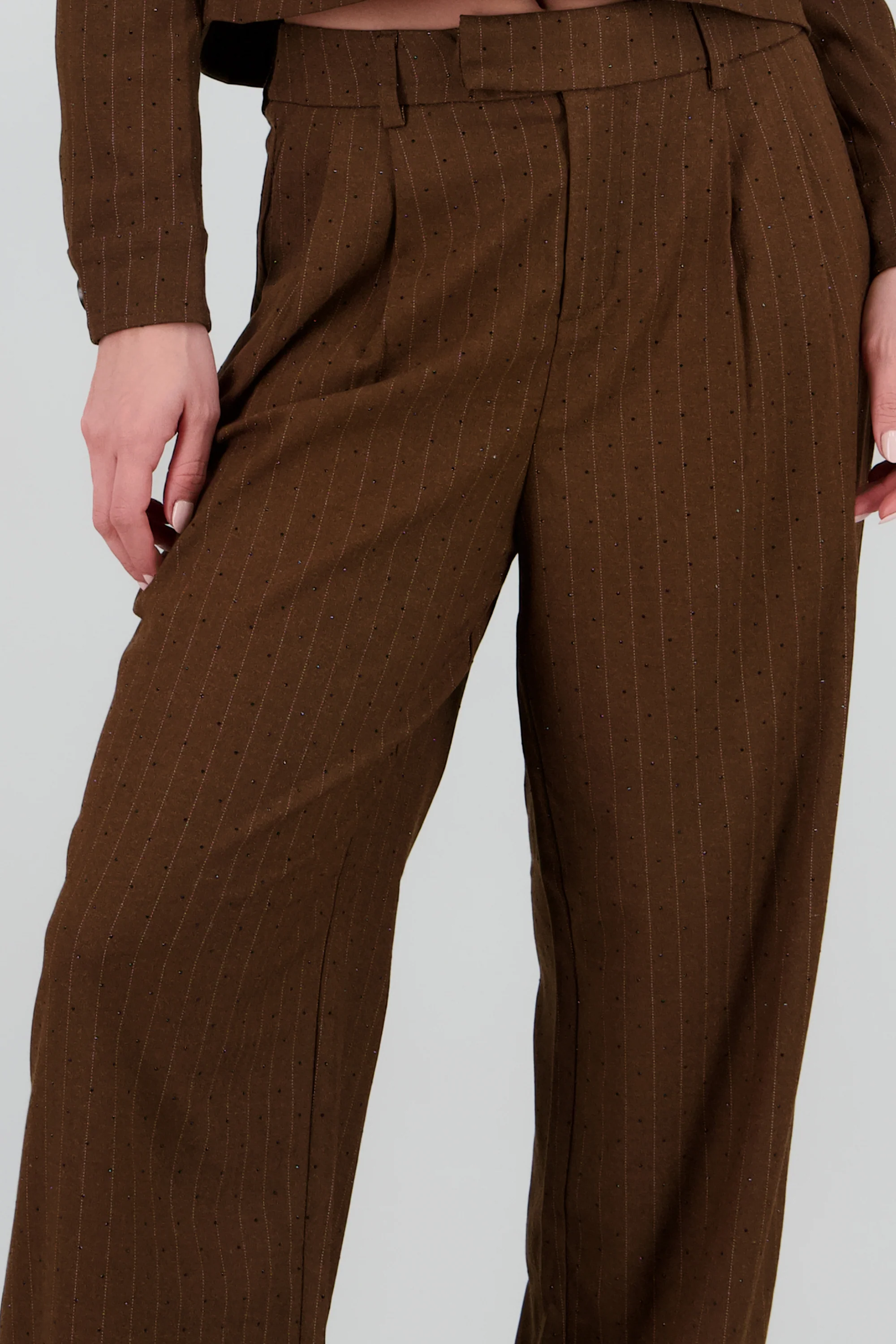 Pantalon amplio liso detalle tela - Image 5