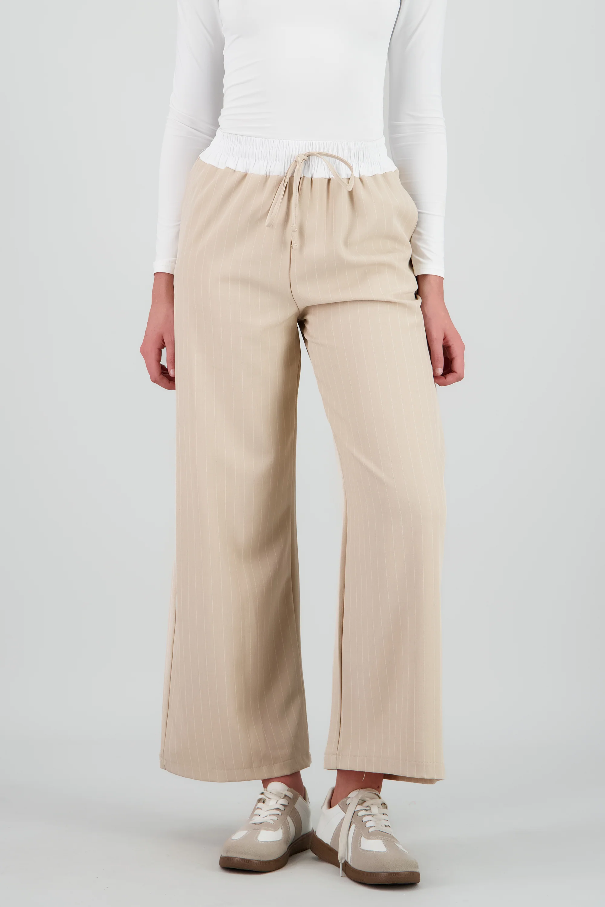 Pantalon amplio pretina en contraste - Image 2