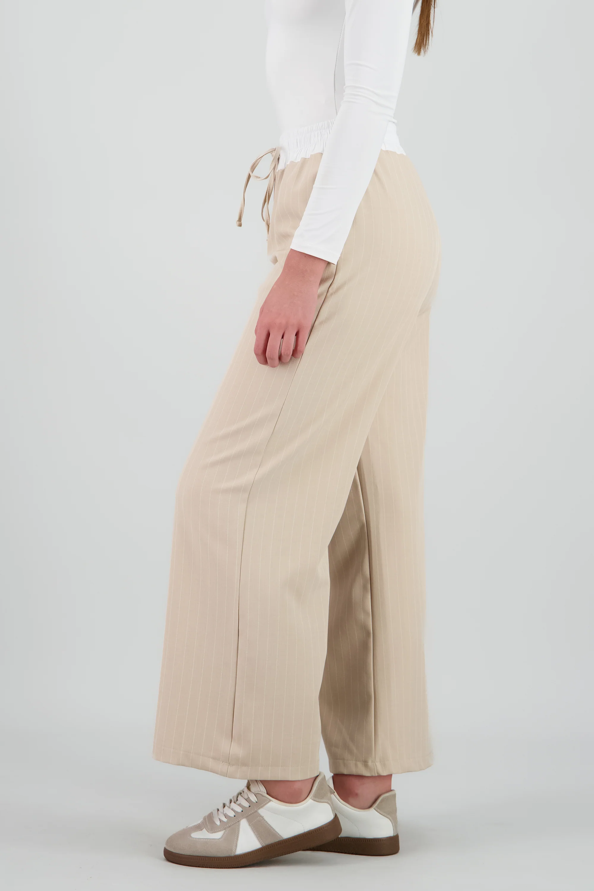 Pantalon amplio pretina en contraste - Image 3