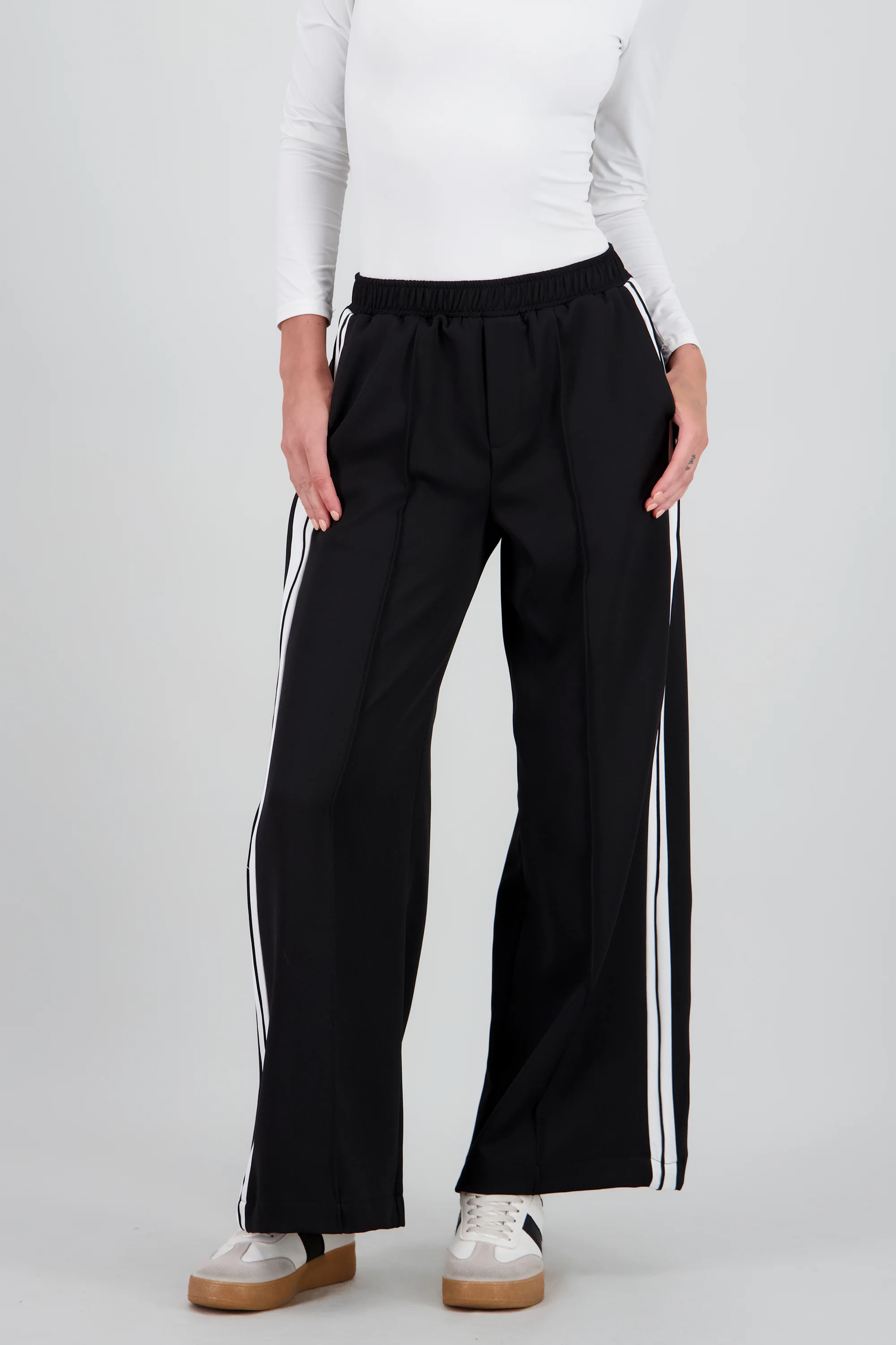 Pantalon amplio resorte detalle lineas - Image 2