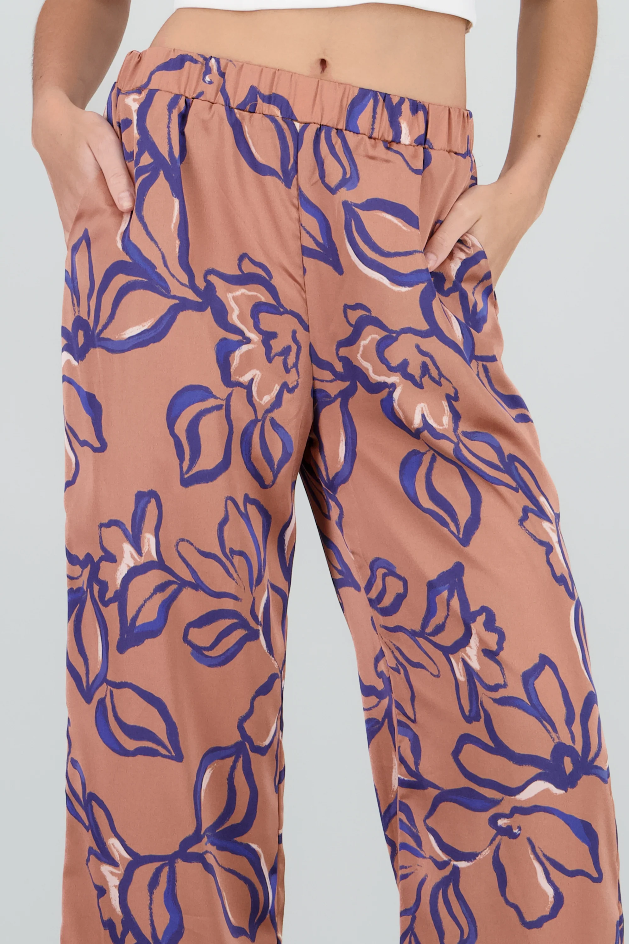 Pantalon amplio satinado - Image 5