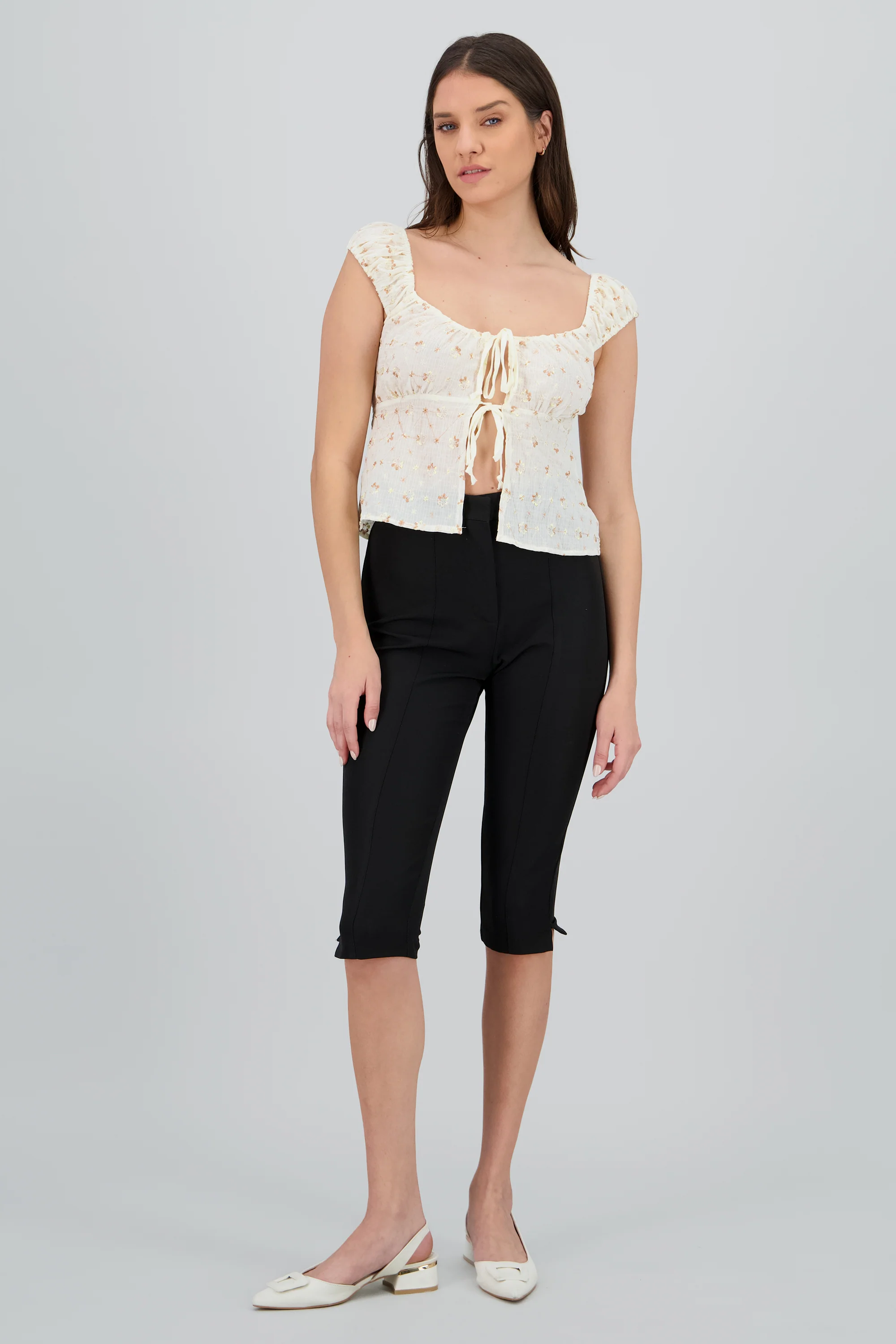 Pantalon capri liso