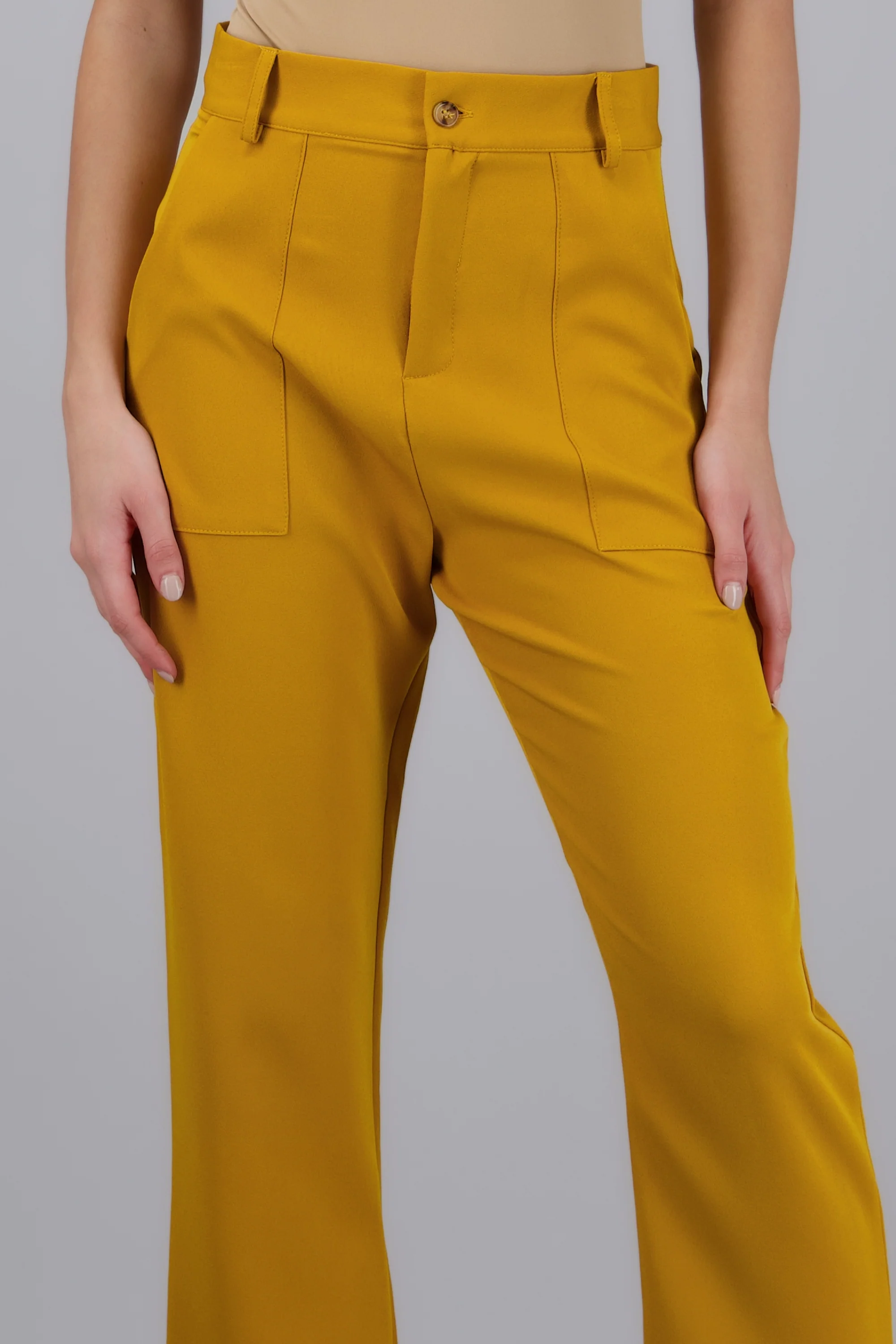 Pantalón Cintura Alta Capri Bolsas - Image 5