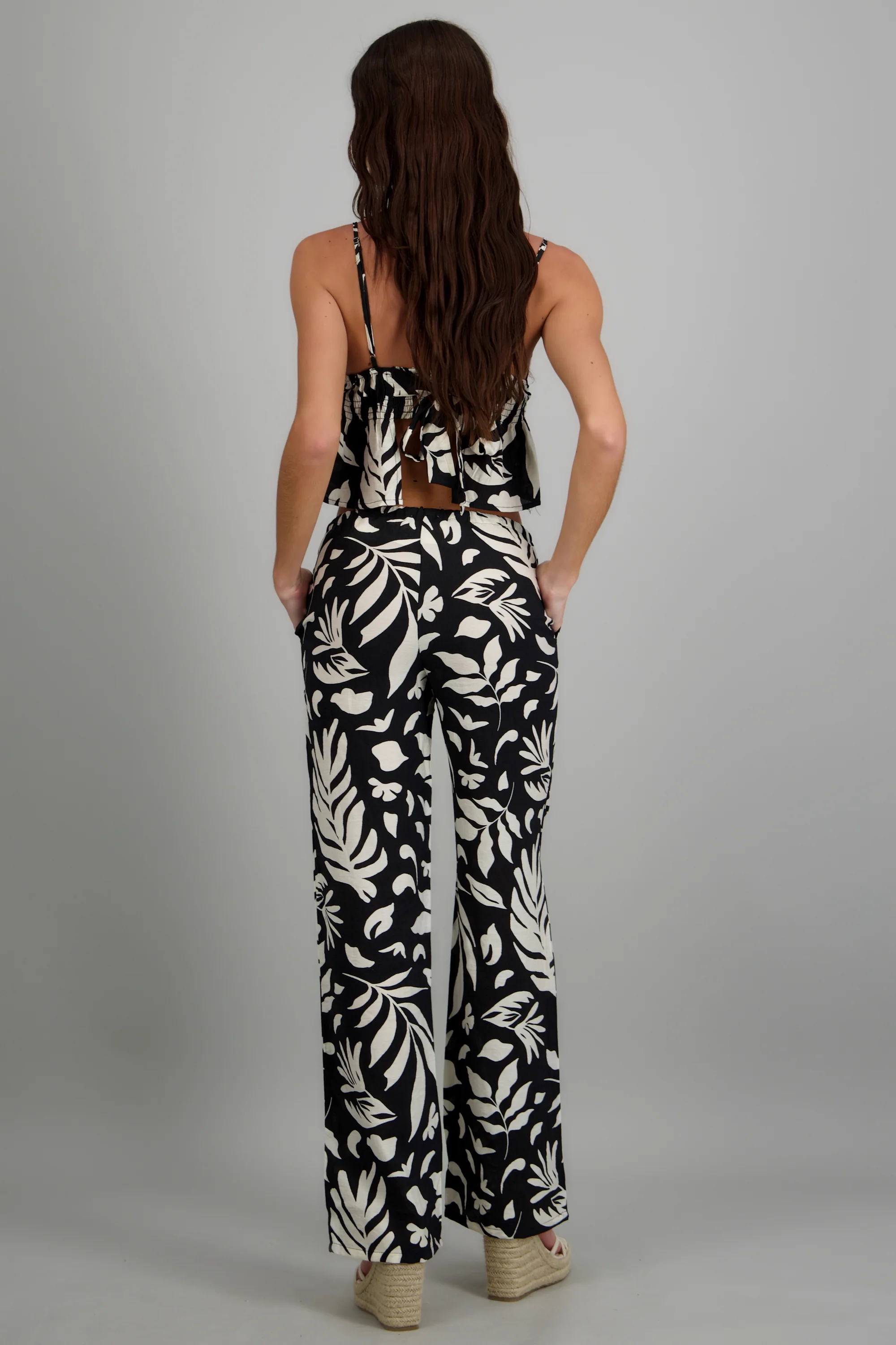 Pantalón con jareta estampado - Image 4