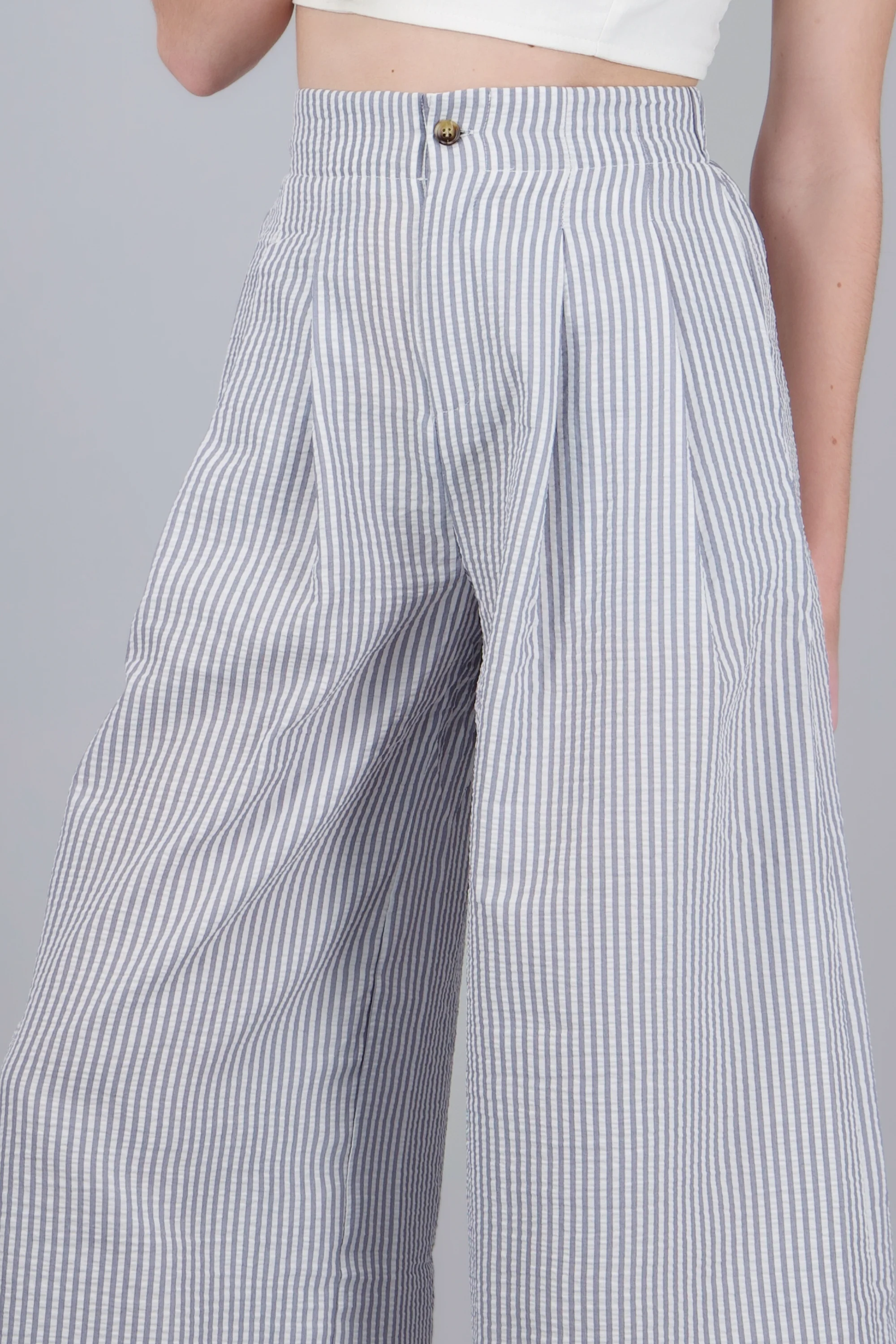 Pantalón de rayas detalle pinzas - Image 5
