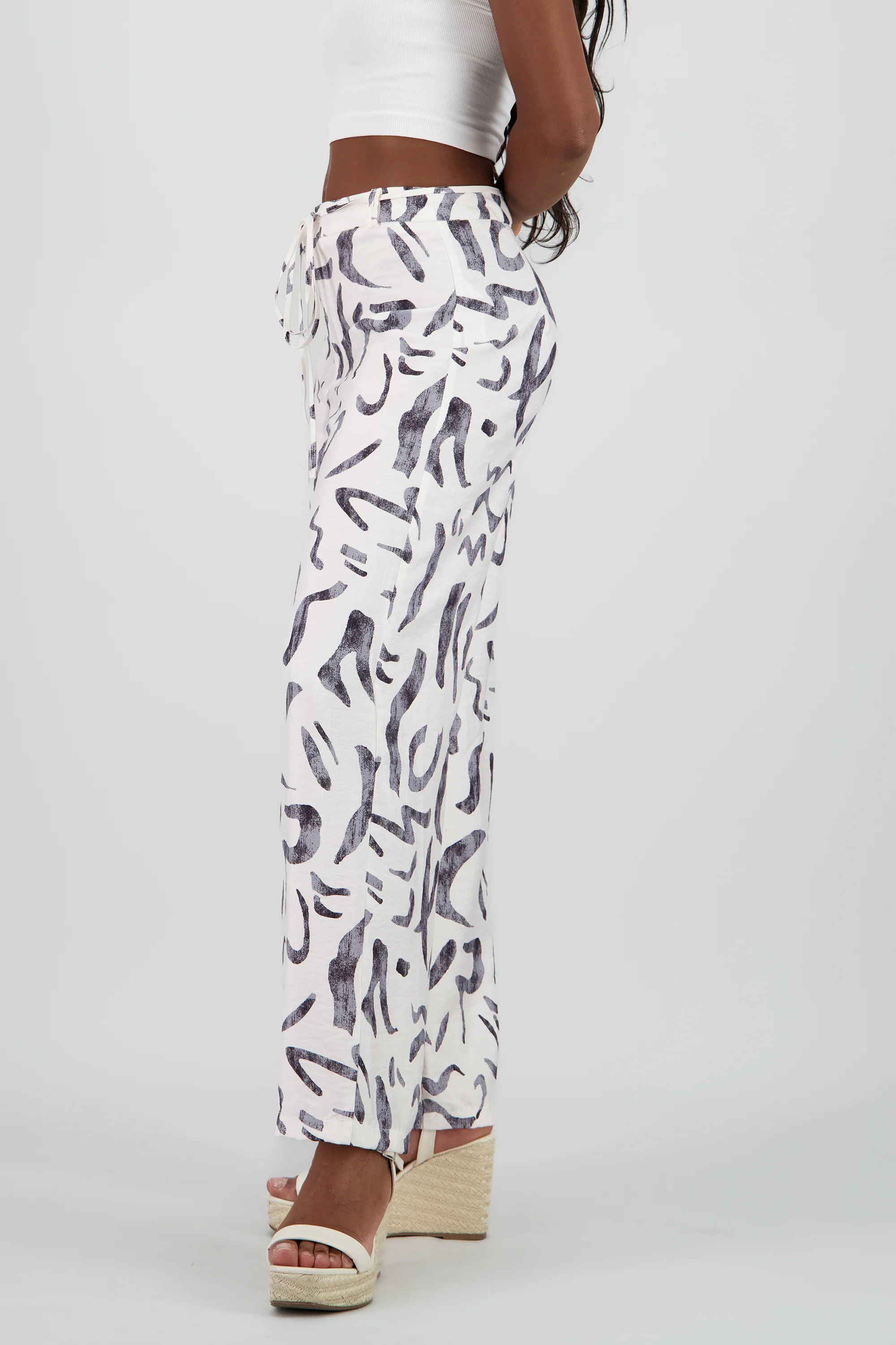 Pantalon estampado geometrico fluido - Image 3