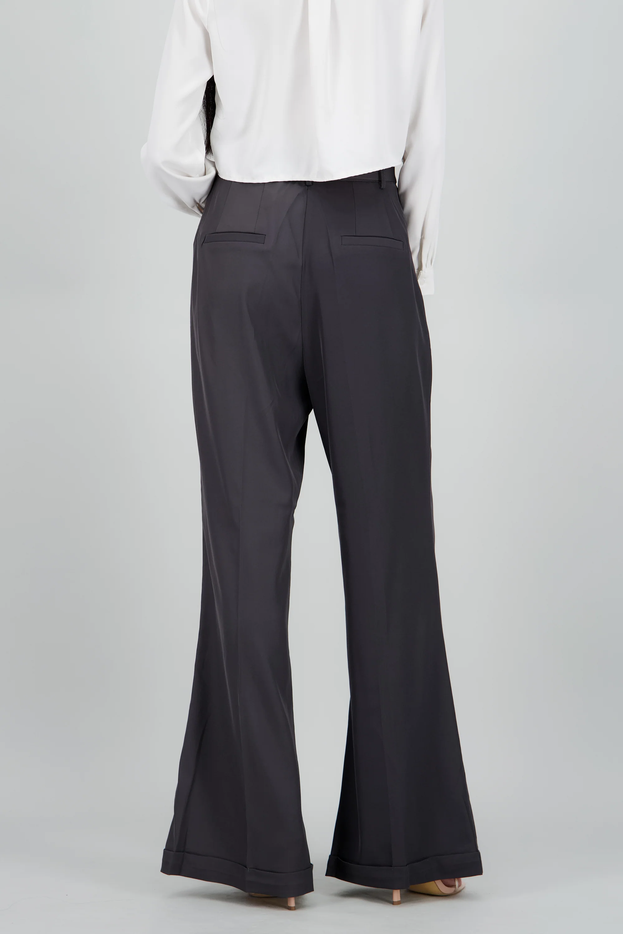 Pantalon flare detalle dobladillo - Image 4