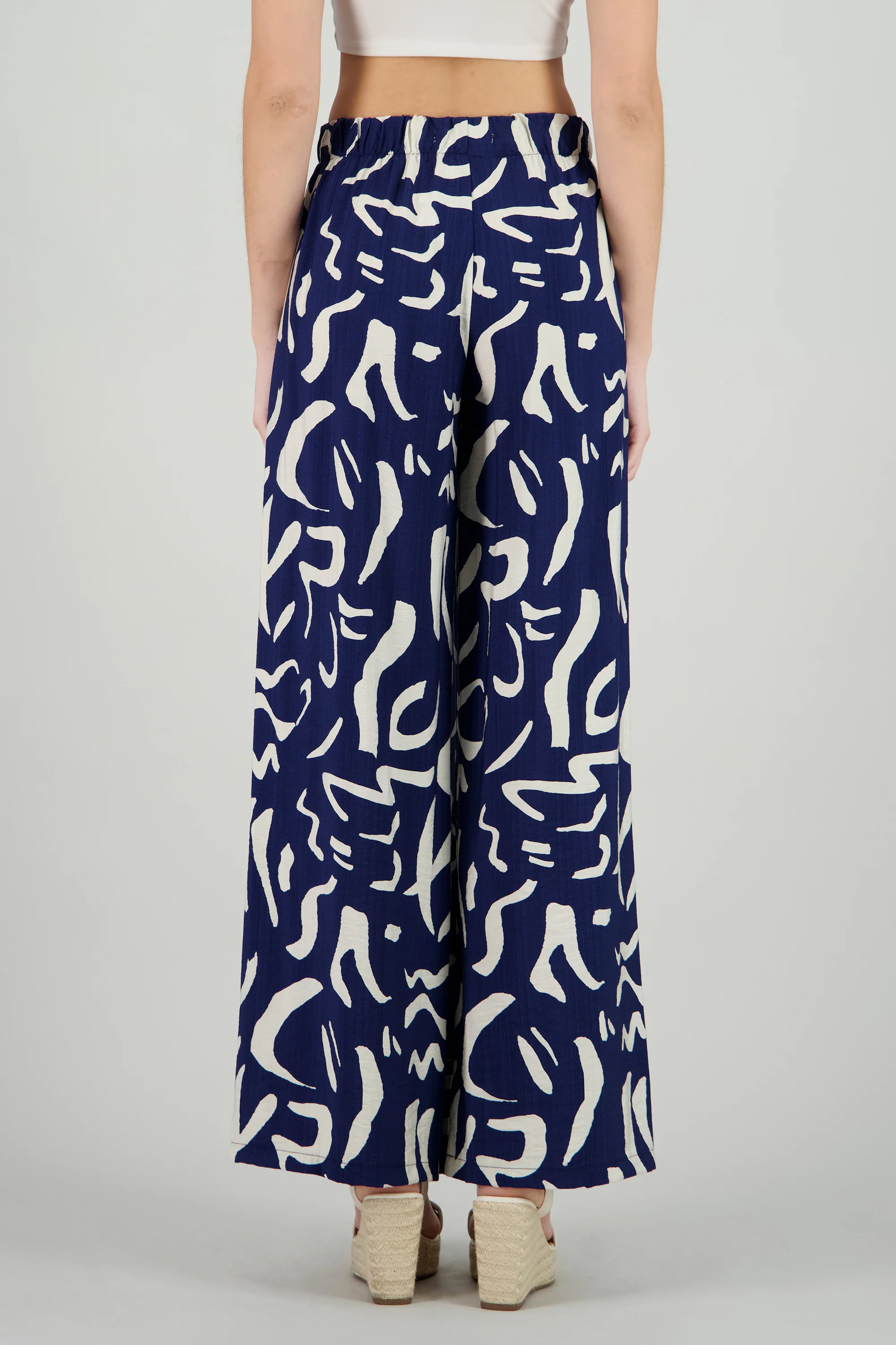 Pantalon fluido detalle estampado - Image 4