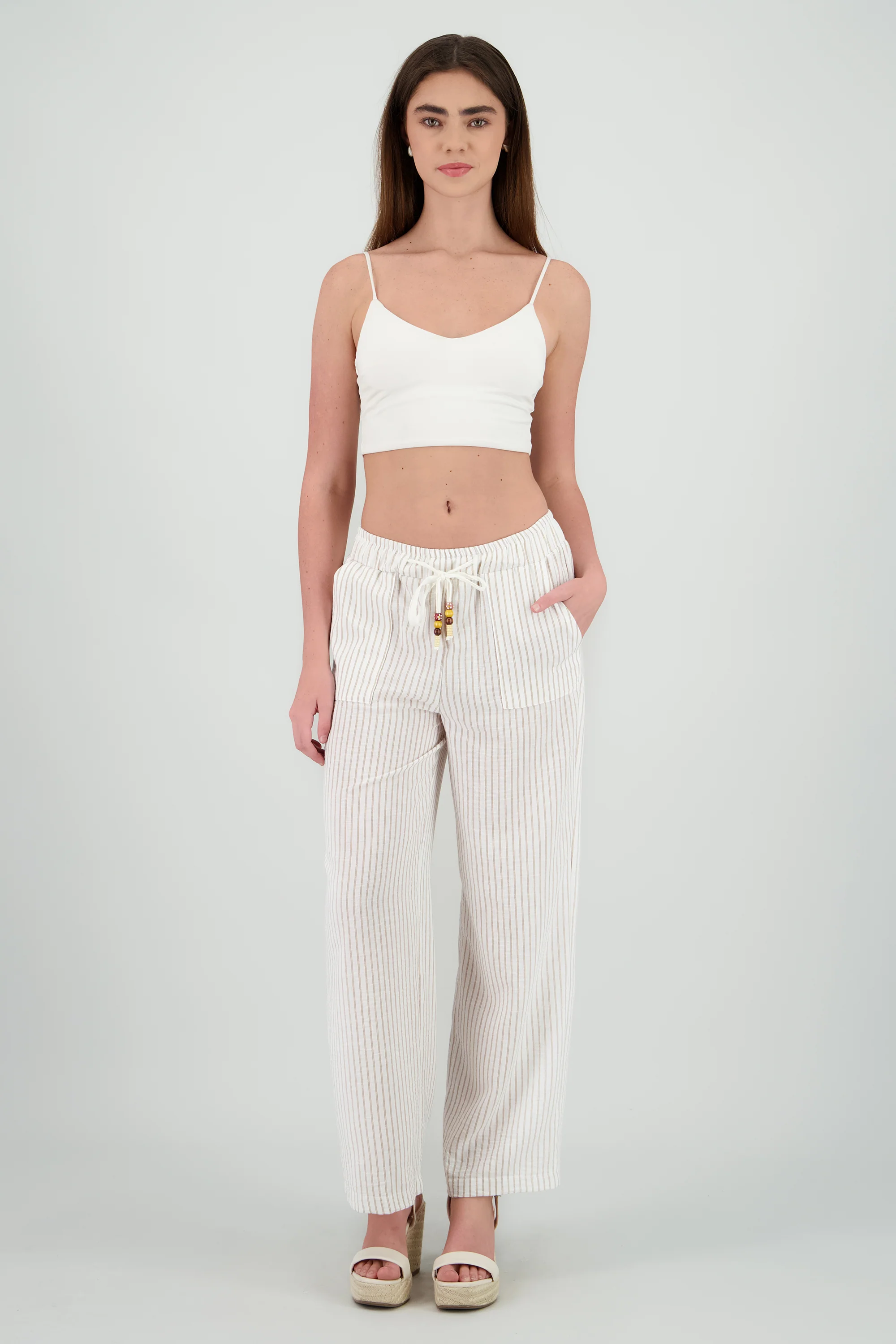 Pantalon fluido detalle jareta