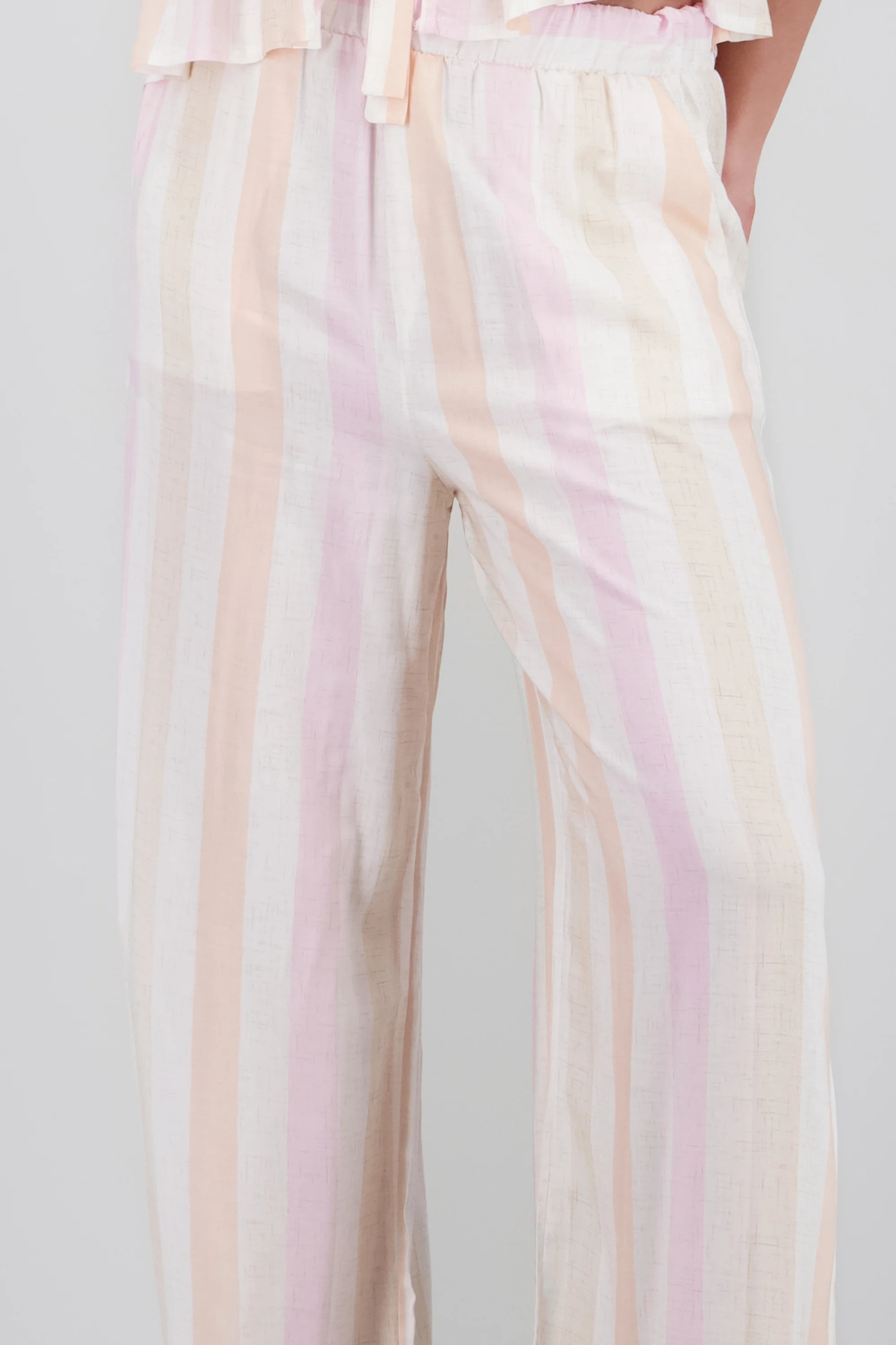 Pantalon fluido detalle jareta - Image 5