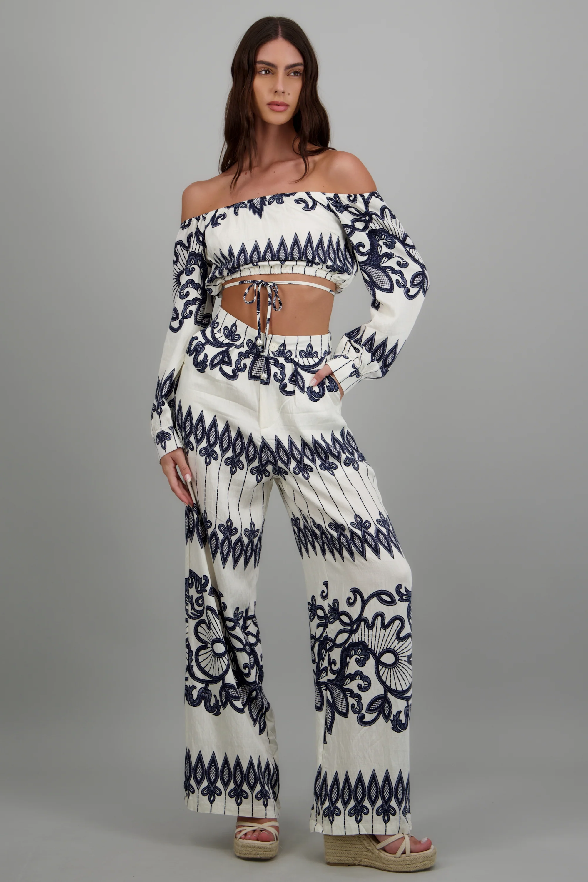 Pantalon fluido ligero estampado - Image 3