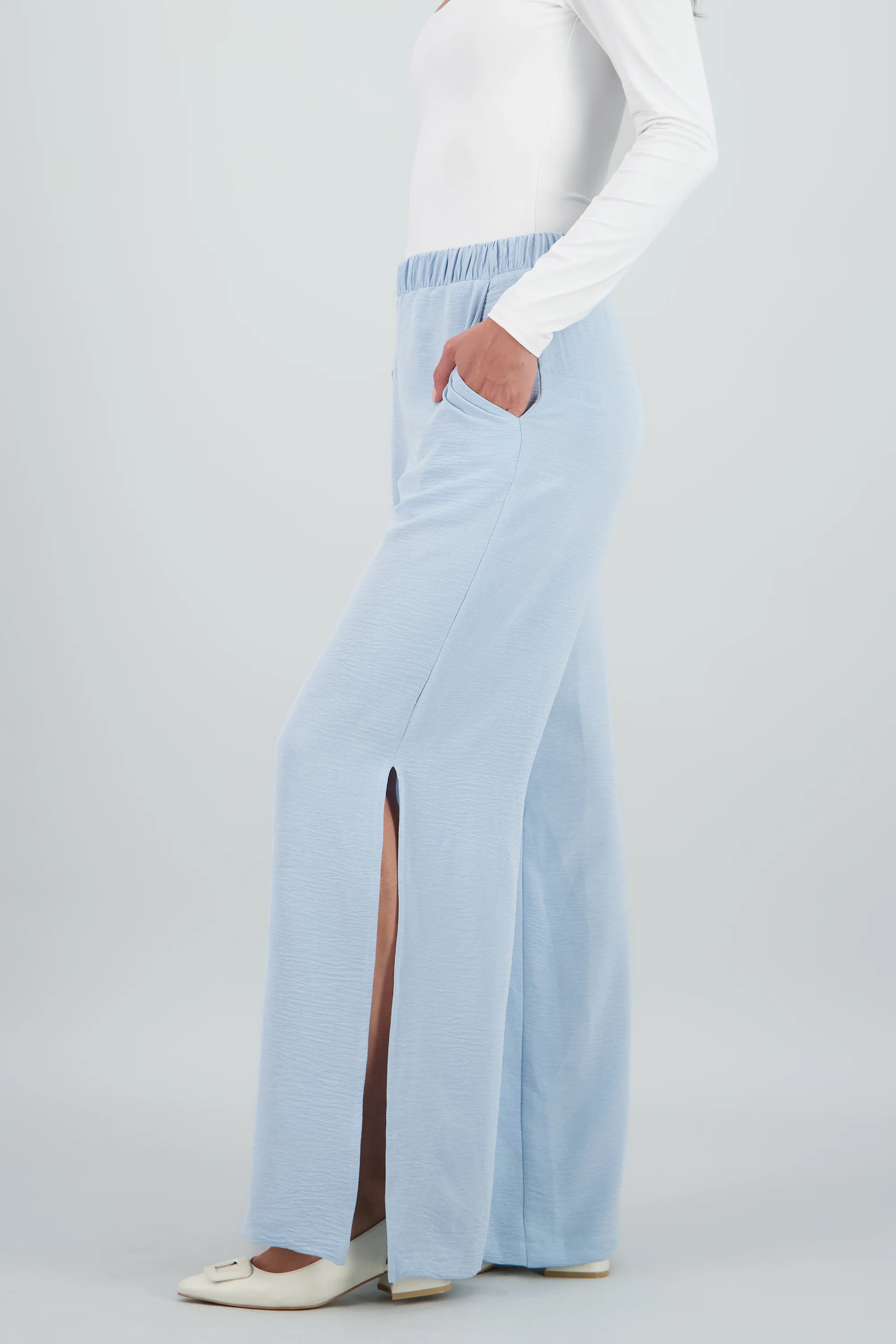 Pantalon fluido resorte detalle textura - Image 3