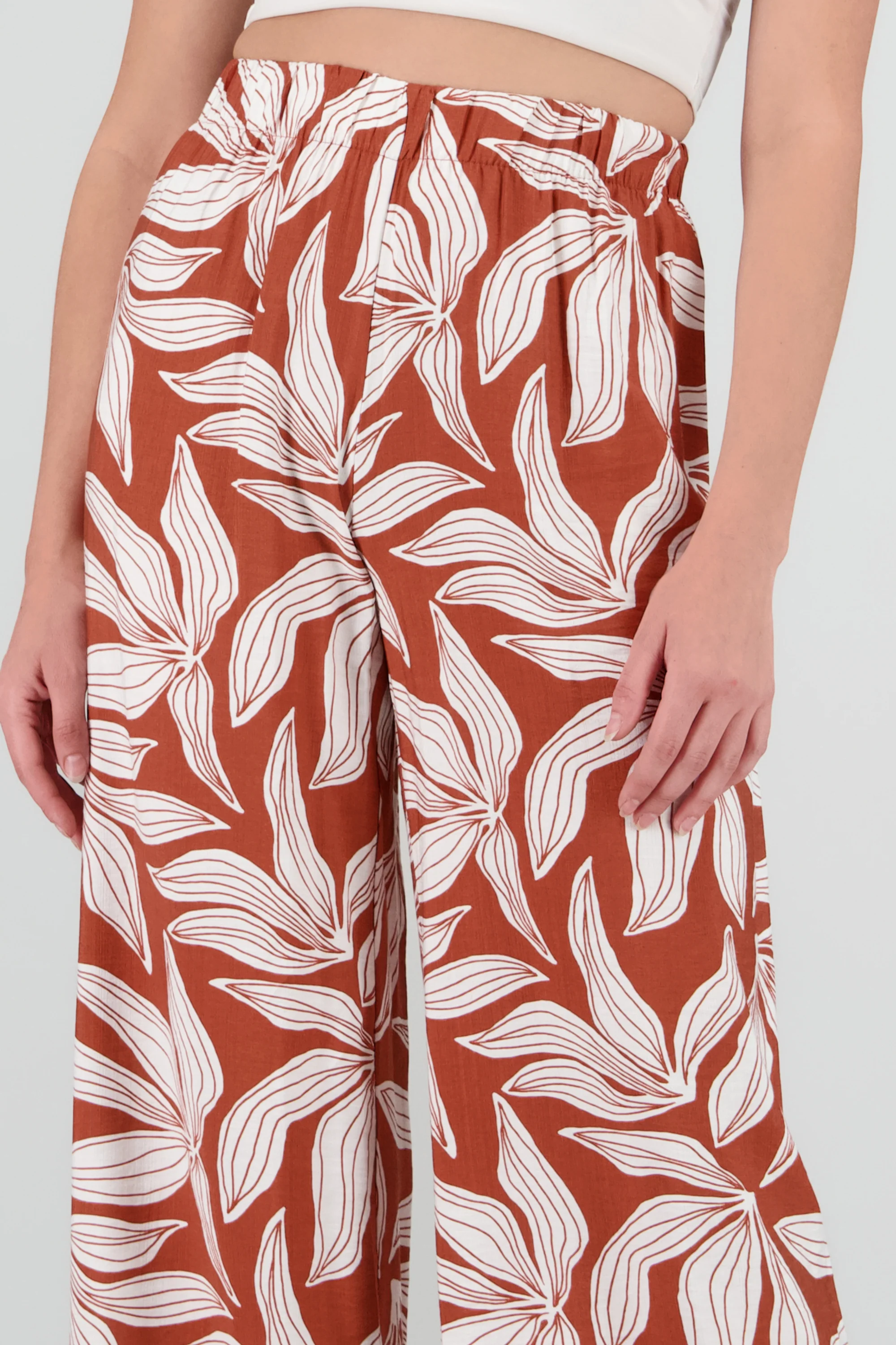 Pantalon fluido resorte estampado flores - Image 5