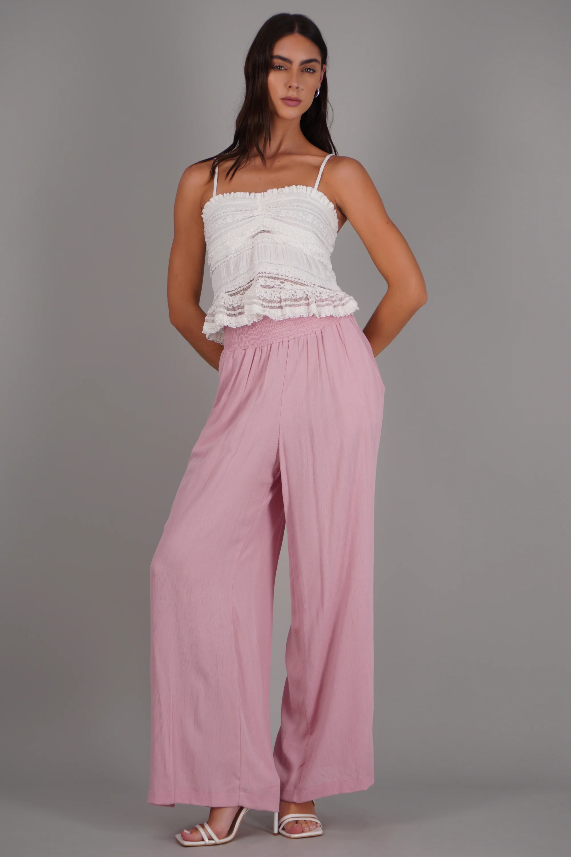 Pantalon ligero con pretina ancha