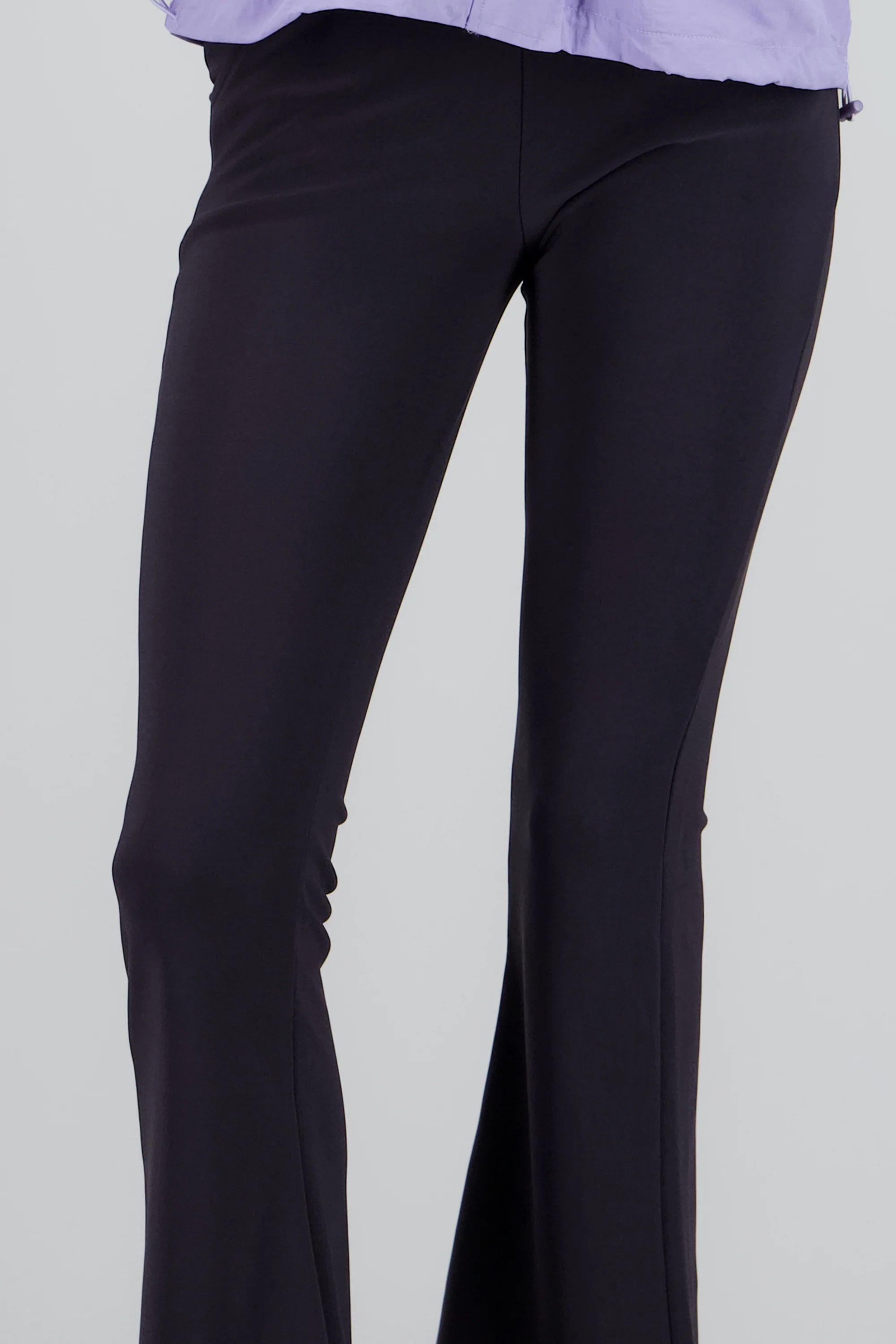 Pantalon liso flare - Image 5