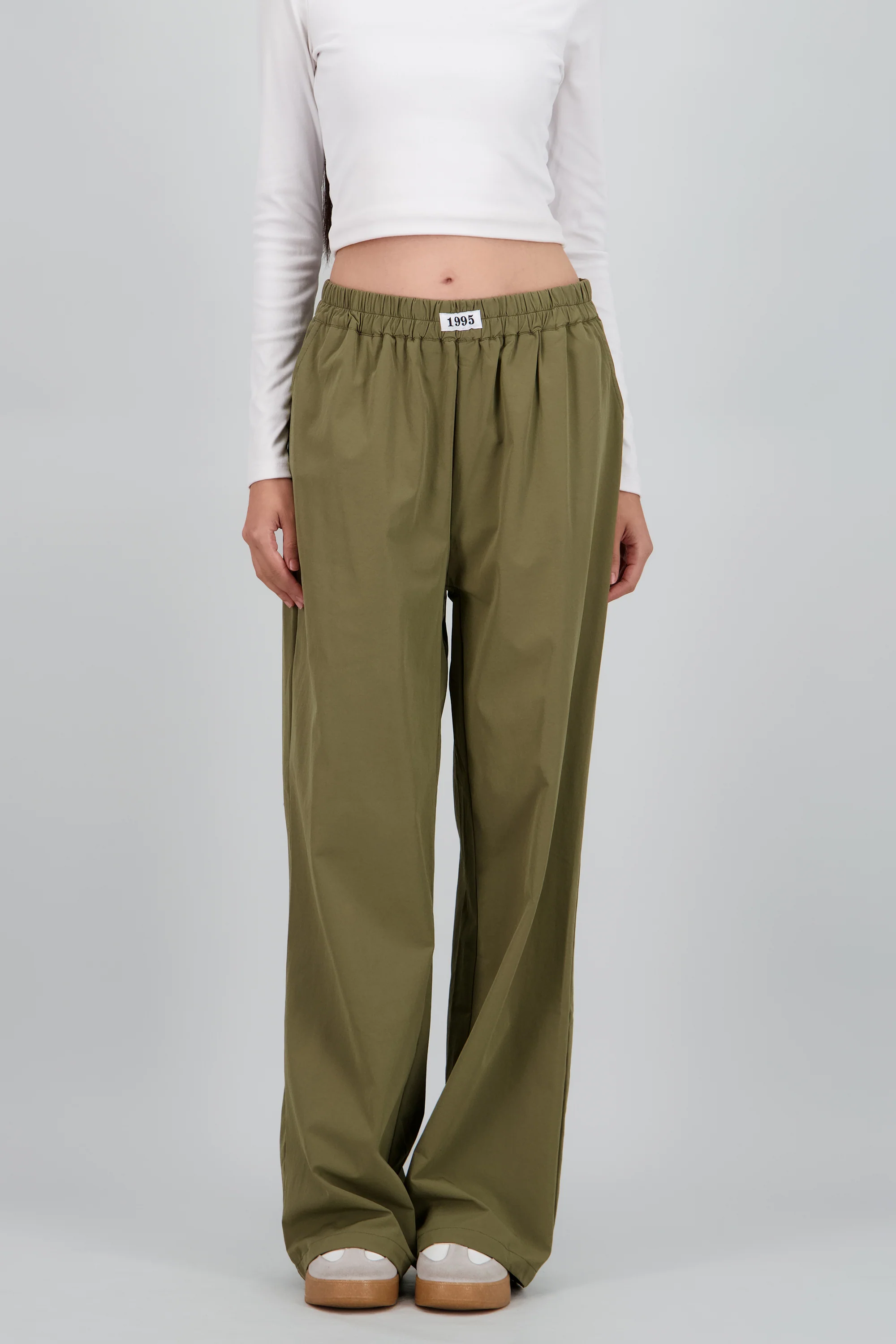 Pantalon liso recto detalle pretina - Image 2