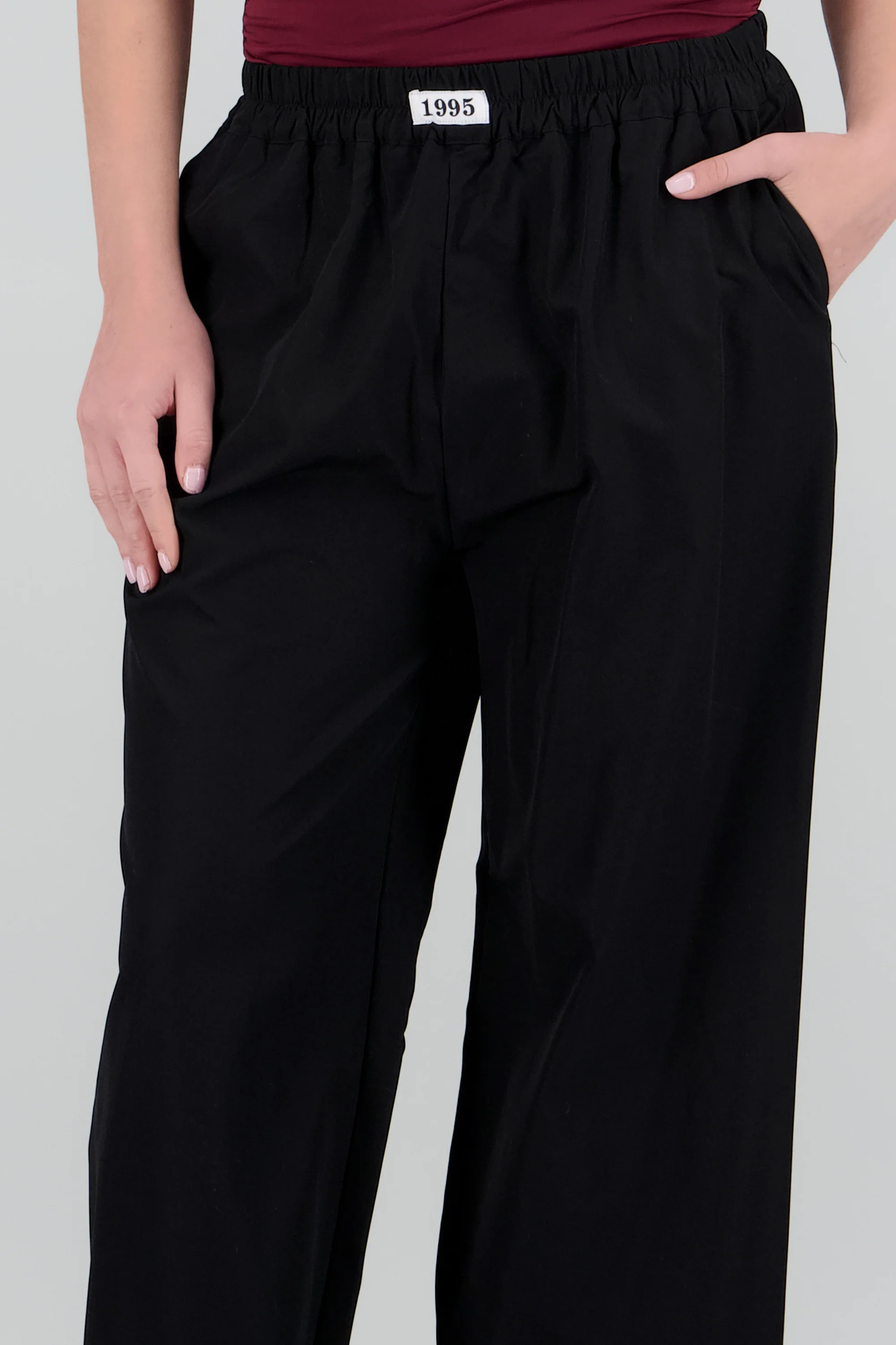 Pantalon liso recto detalle pretina - Image 5