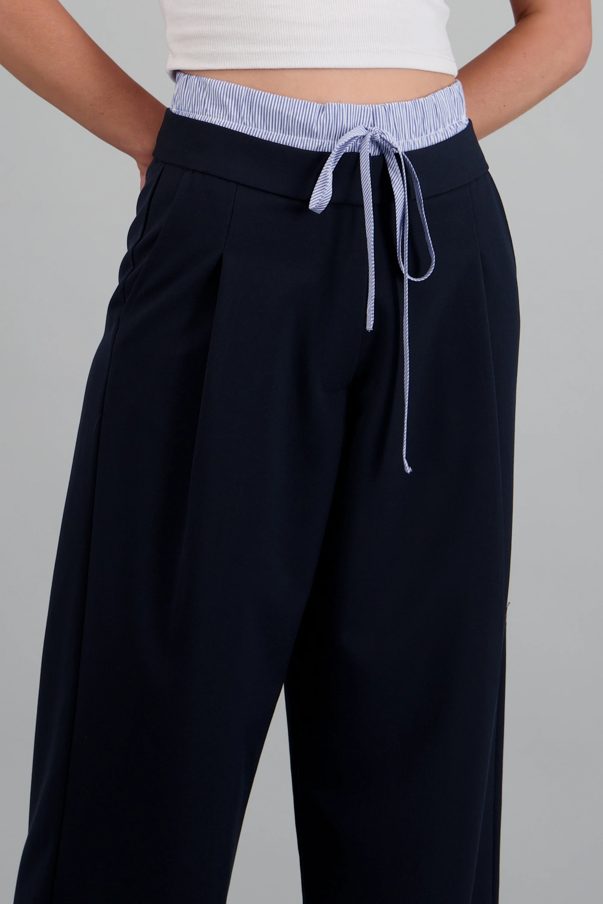 Pantalon pretina contraste jareta funcional - Image 5
