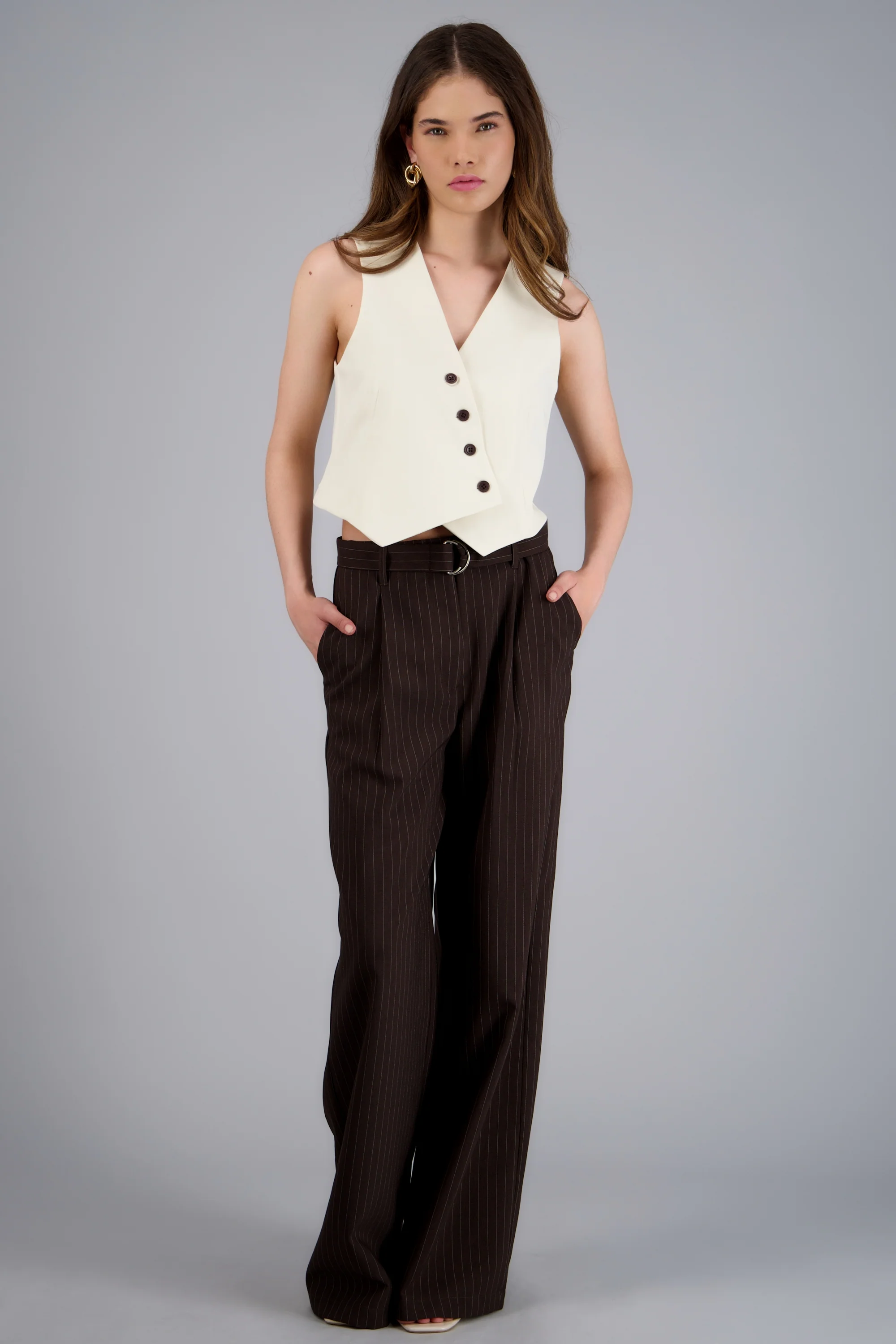 Pantalon rayas detalle cinturon
