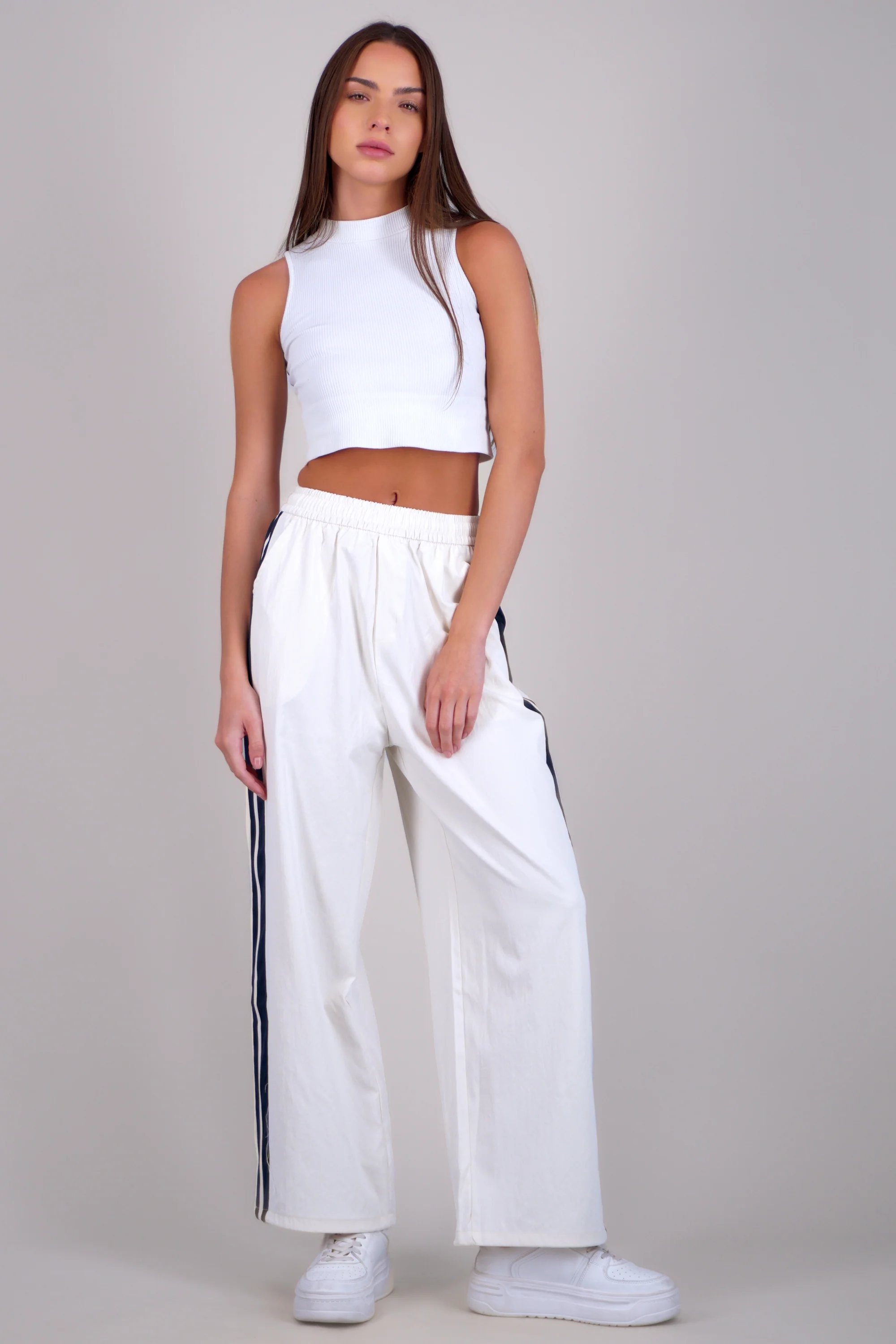Pantalon rayas en costados - Image 3