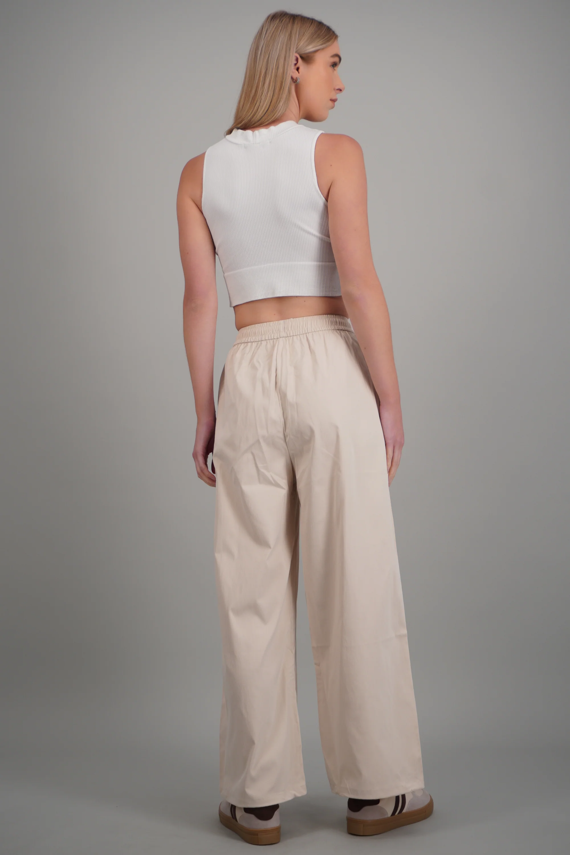 Pantalon rayas en costados - Image 4