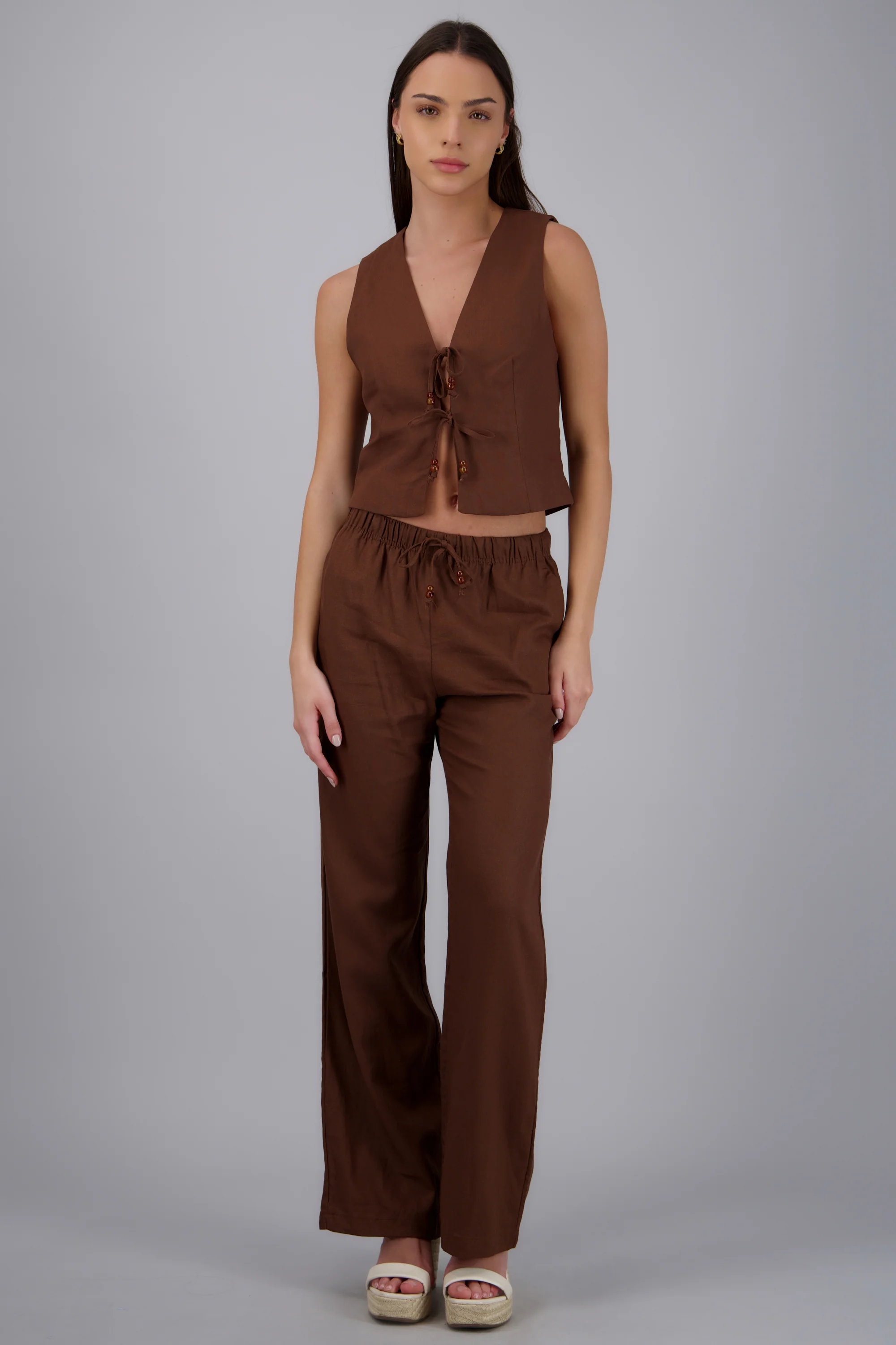 Pantalón recto con lino