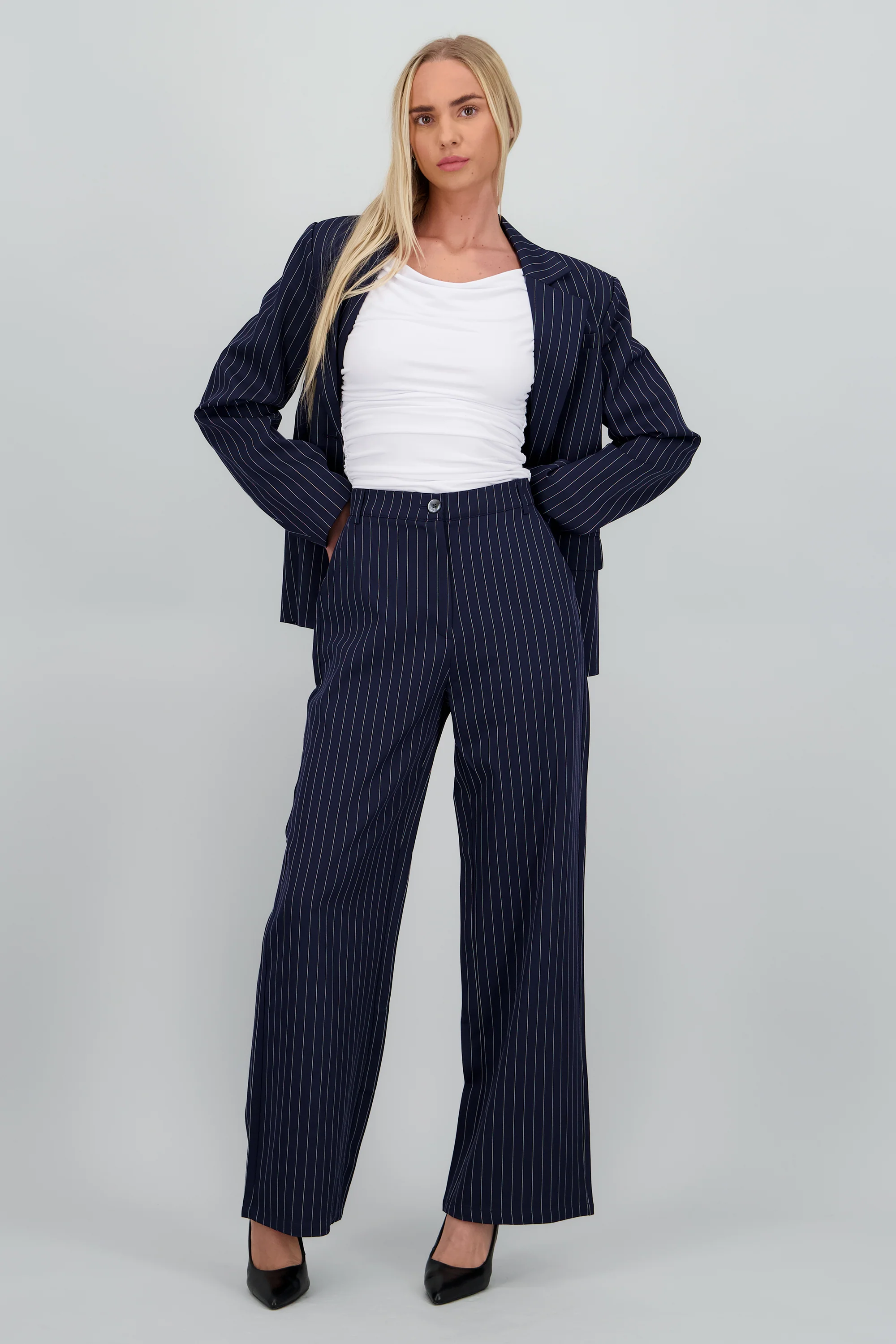 Pantalon recto de rayas