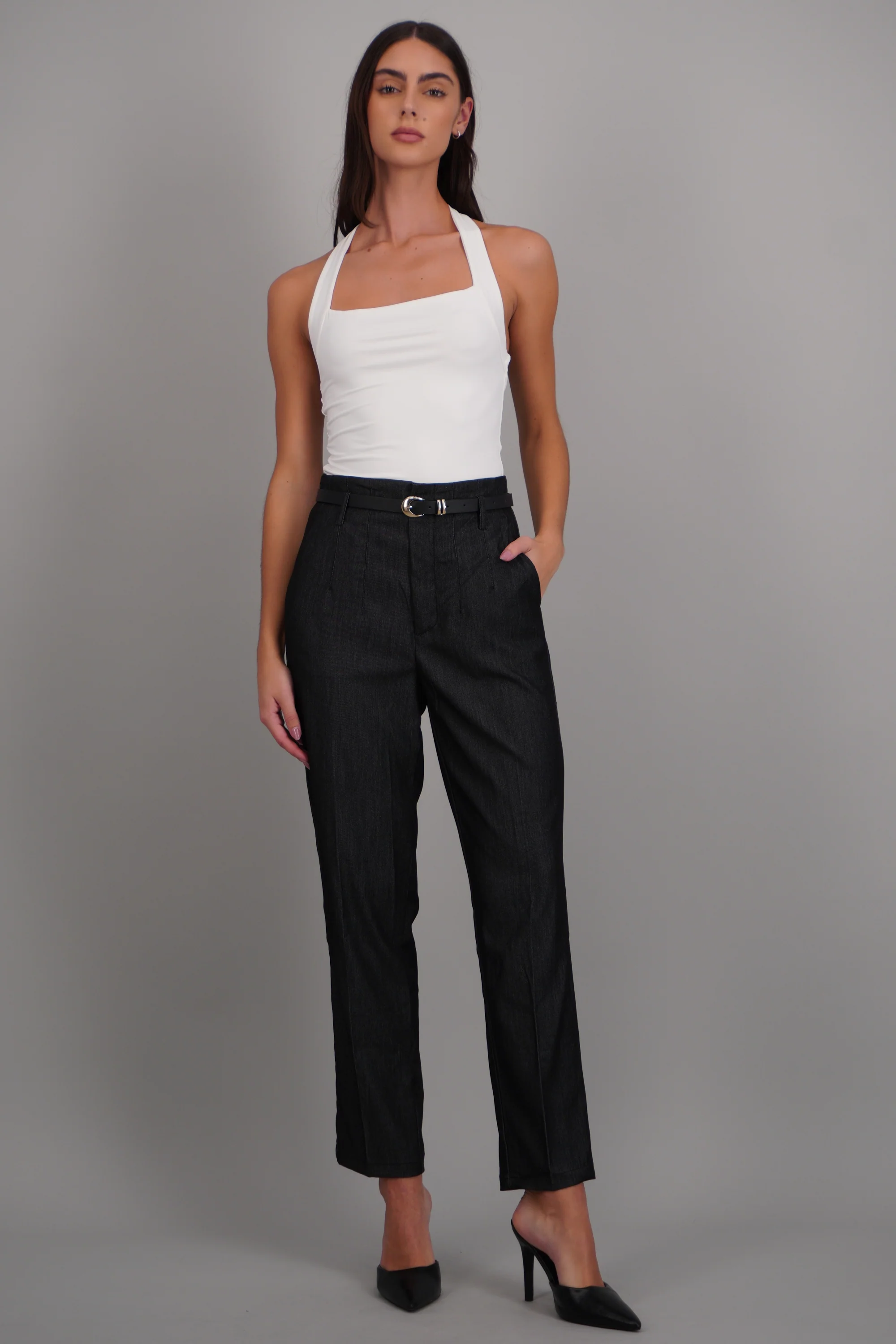 pantalon recto detalle cinturón