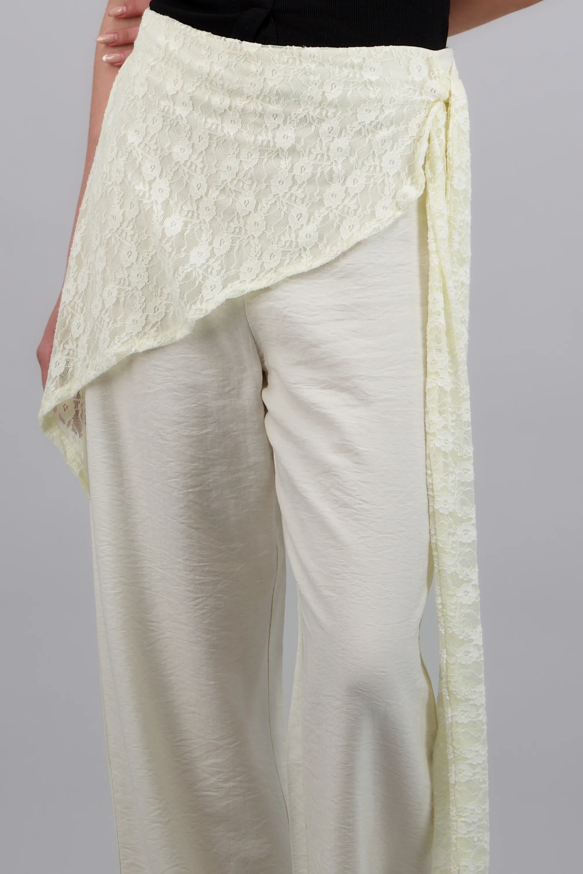 Pantalon recto detalle mascada encaje - Image 5