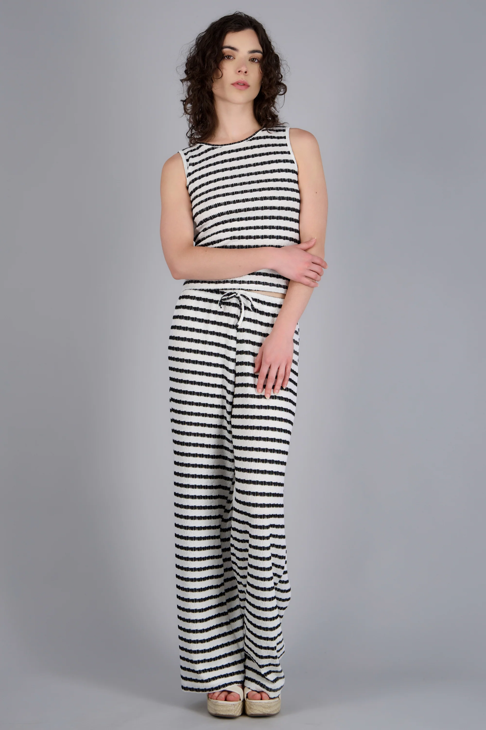 Pantalon recto detalle textura - Image 3
