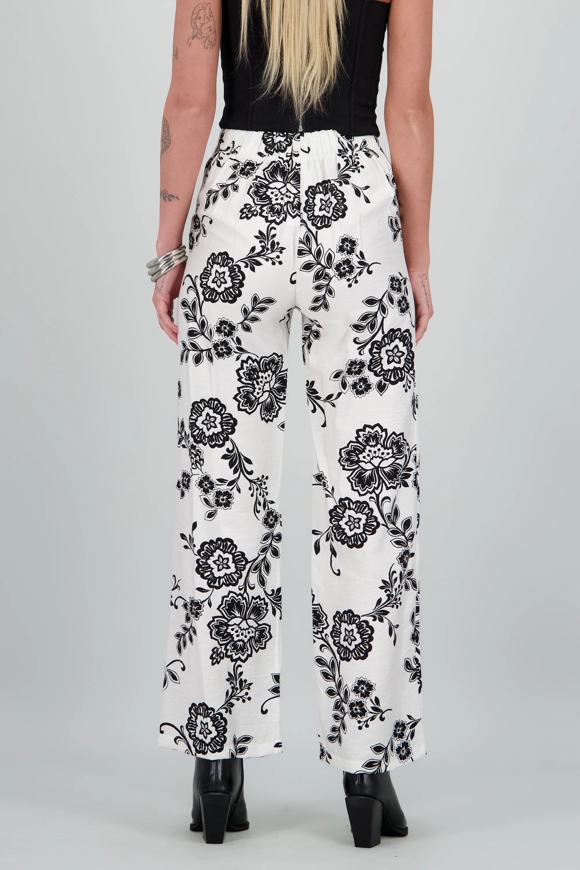 Pantalon recto estampado de flores - Image 4