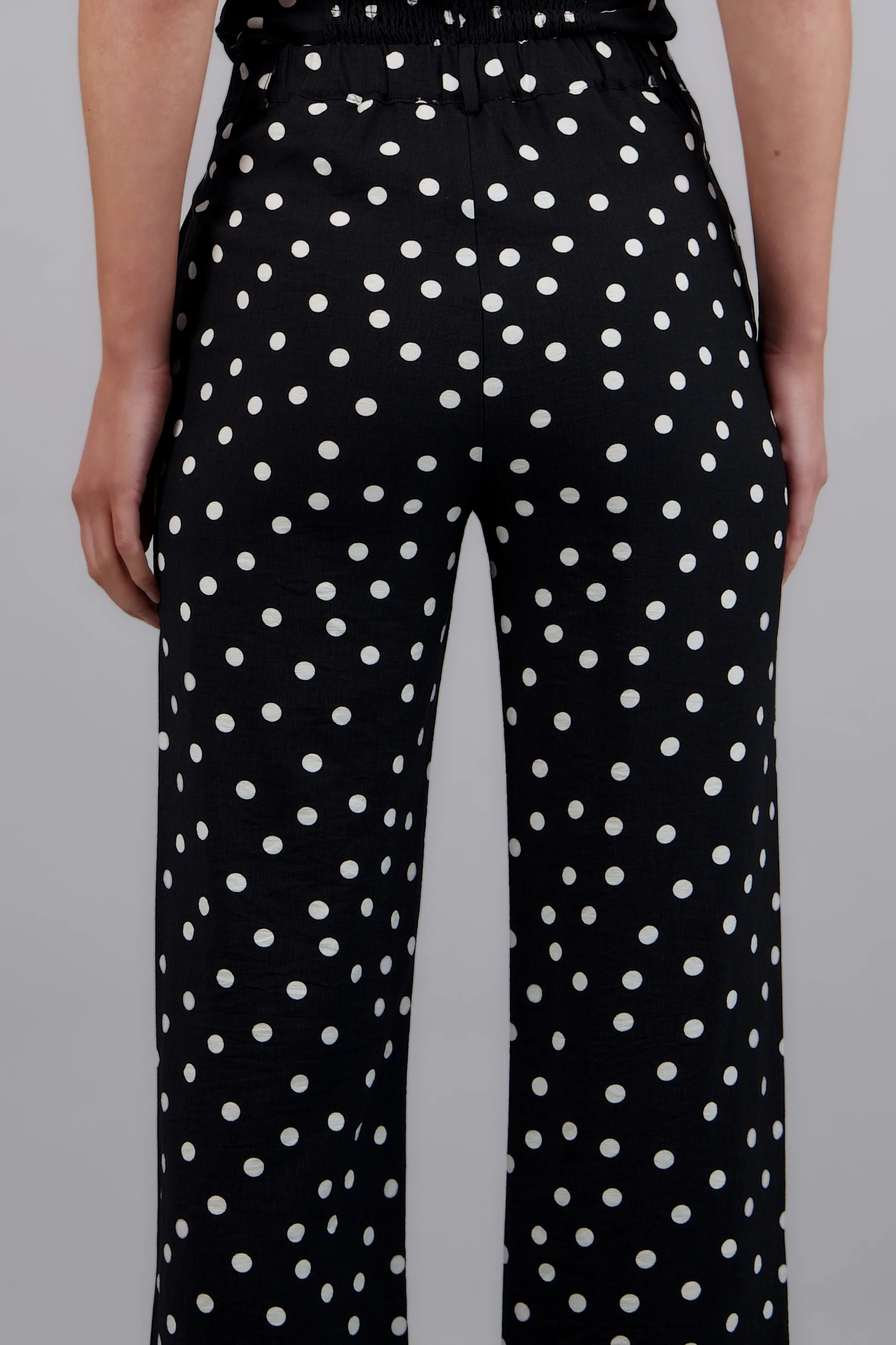 Pantalón recto polka dots - Image 5