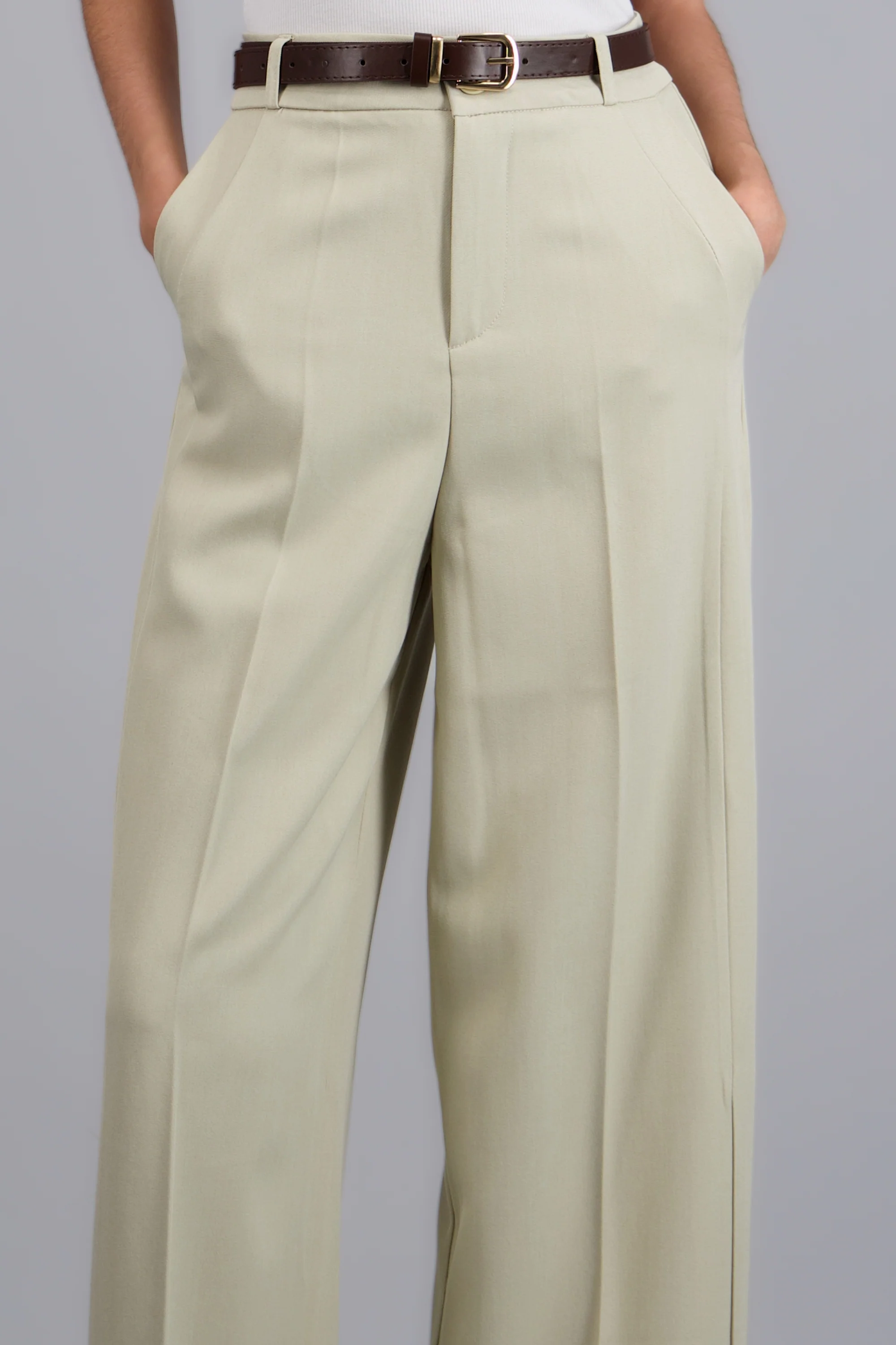 Pantalon recto sastreado con cinturon - Image 5