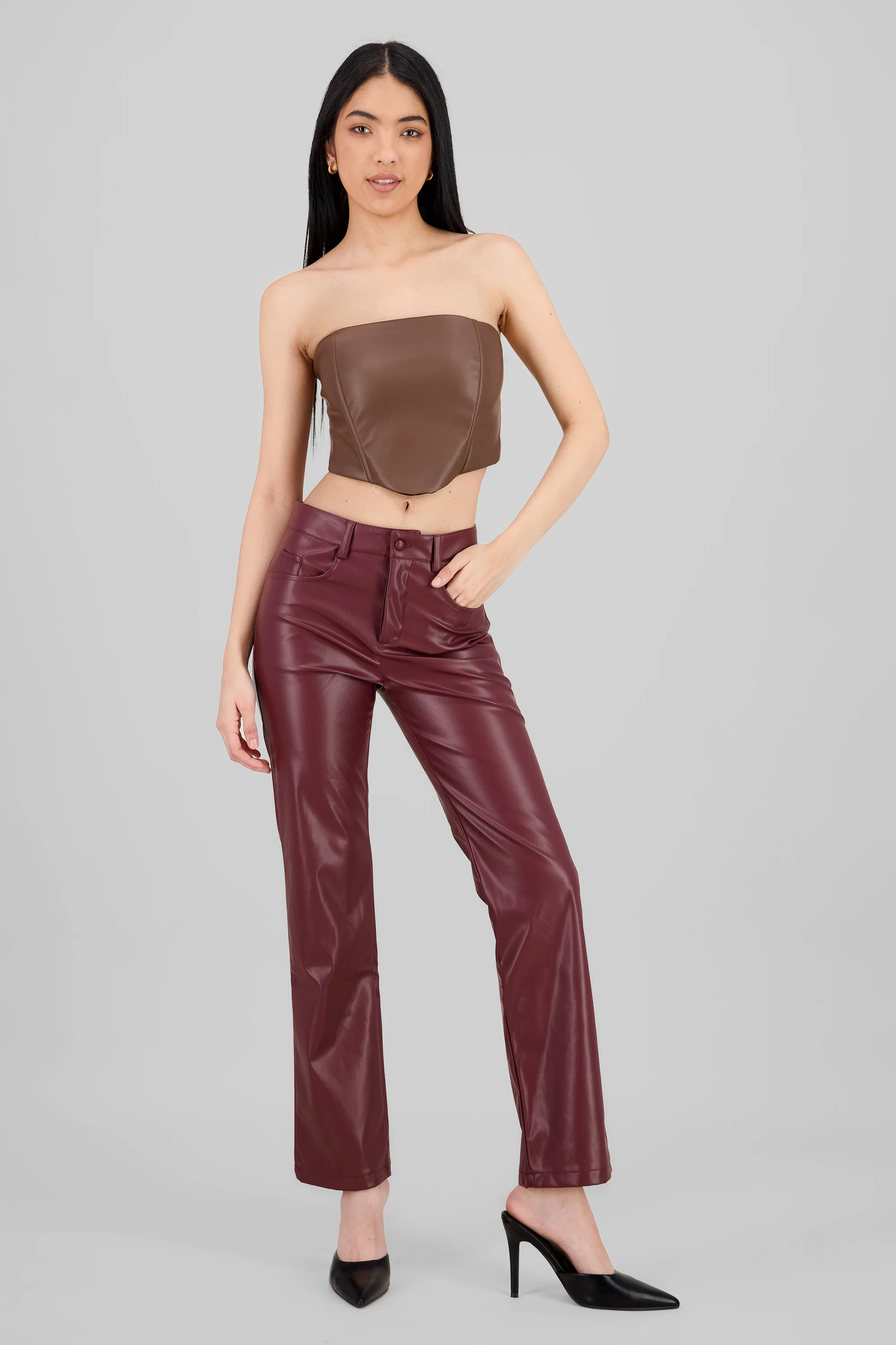 Pantalon straight efecto piel