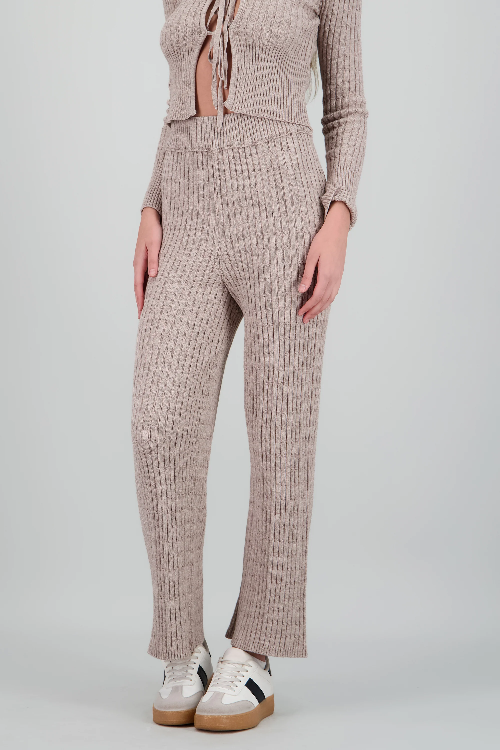 Pantalon tejido trenzado - Image 2