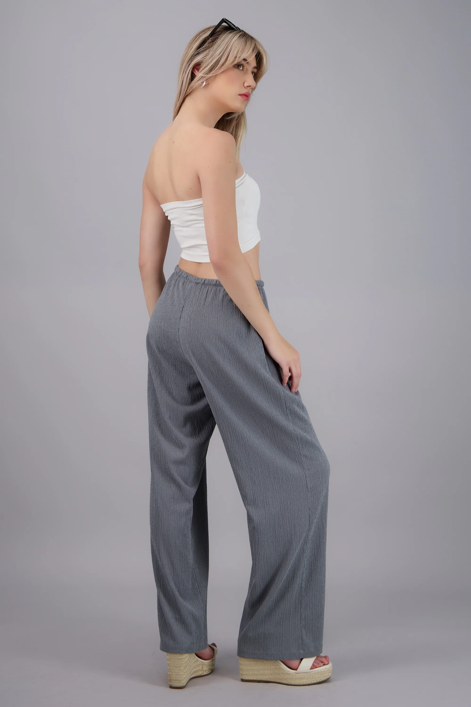Pantalon textura detalle jareta - Image 4