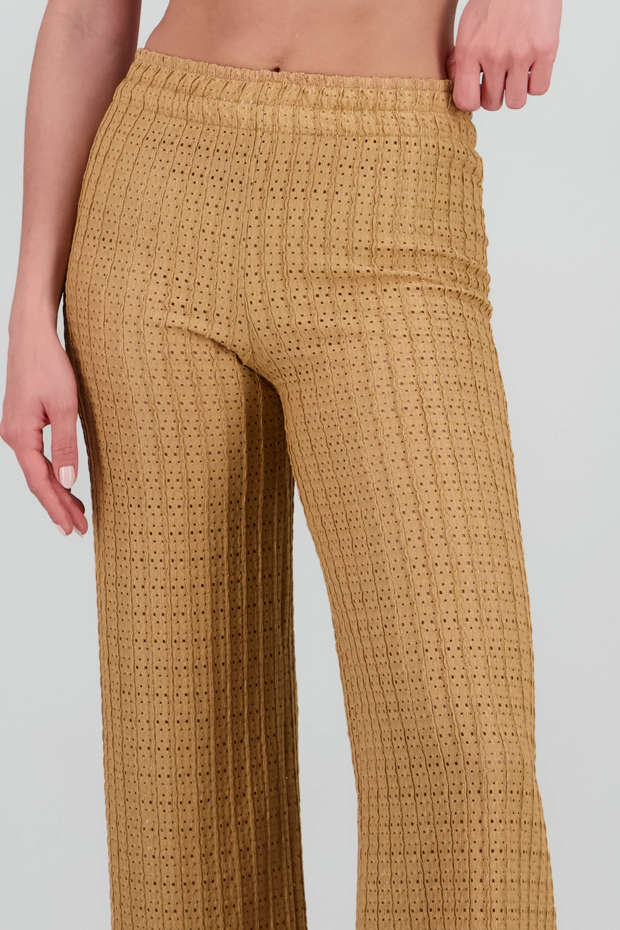 Pantalon textura recto resorte - Image 5