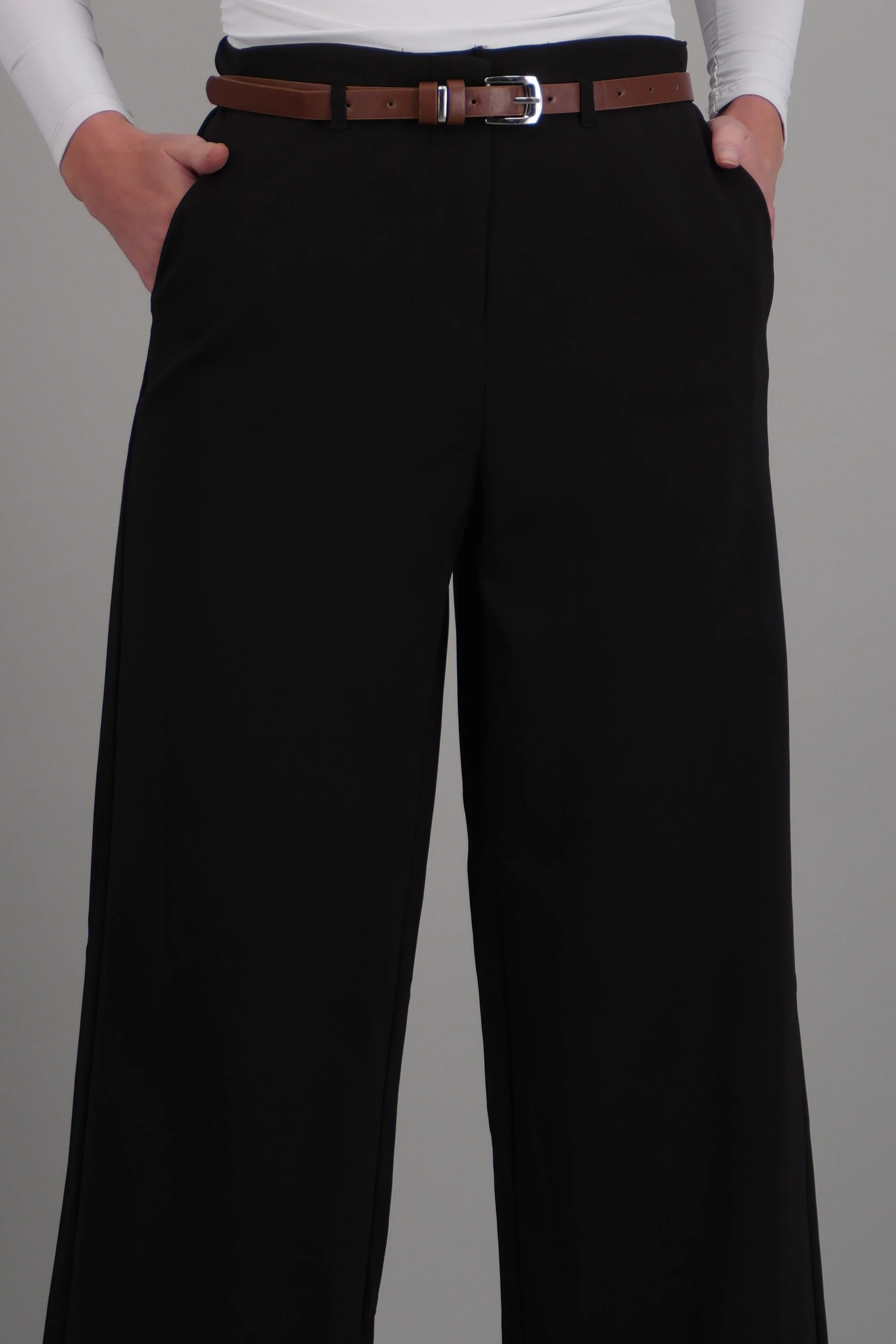 Pantalón wide leg con cinturón - Image 5