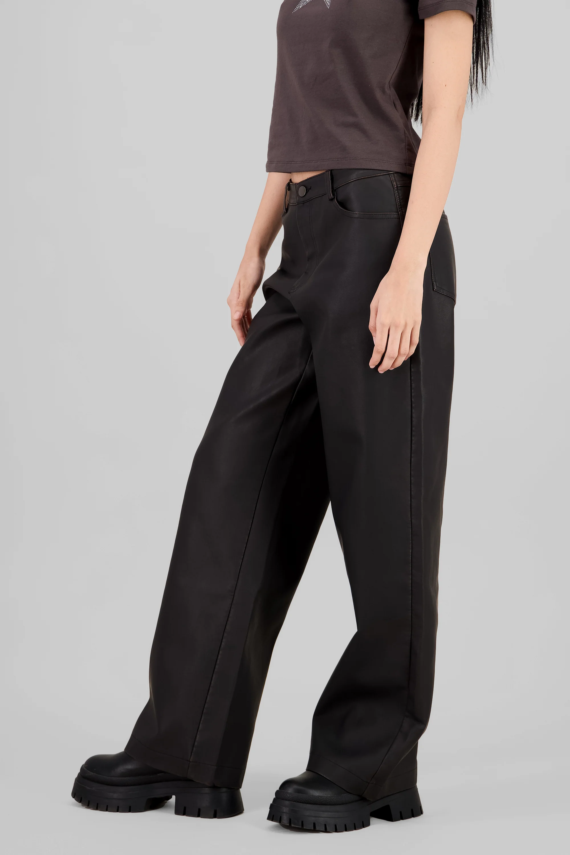 Pantalones efecto piel pierna amplia - Image 3